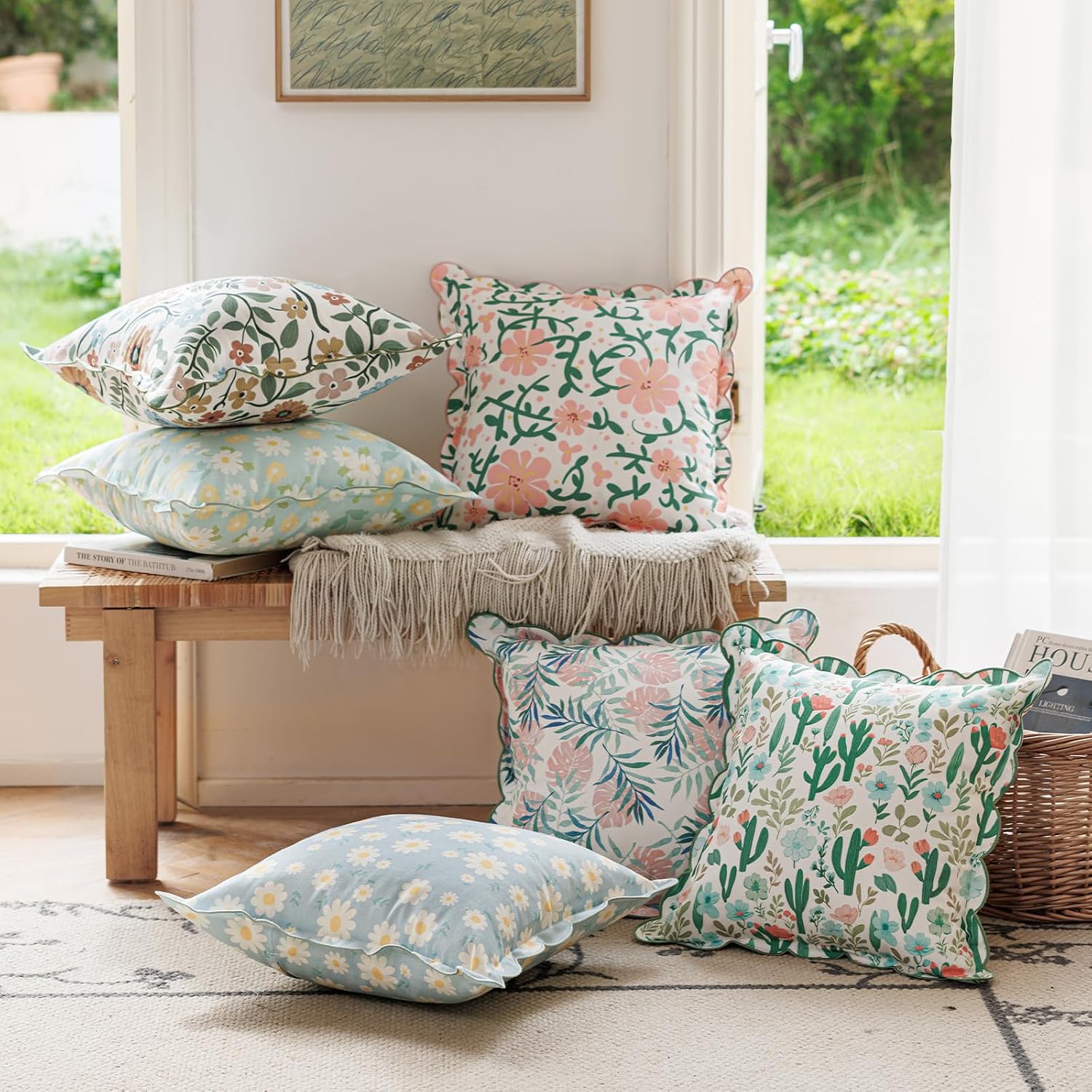 Scalloped Pillow Covers Set of 2 for Living Room Spring Decorative Sofa Couch Pillows Printed Flowers Decorative Home Aesthetic Funky Pillow Cases 18x18 Inch