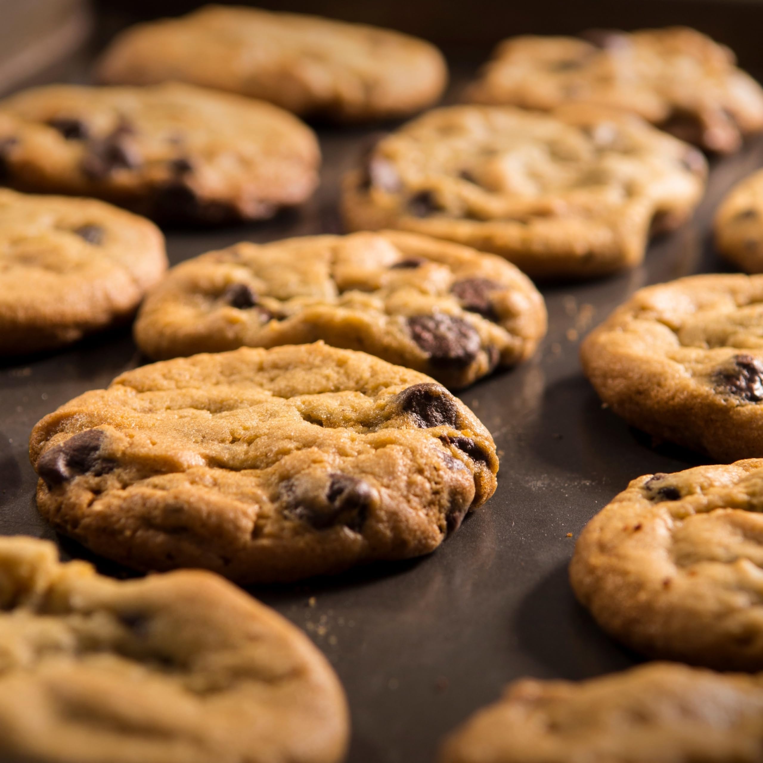 Baker's Secret Juego de 3 bandejas de galletas de 15, 17 y 19 pulgadas, revestimiento antiadherente para una fácil liberación, bandejas de galletas para hornear, asar, cocinar, aptas para
