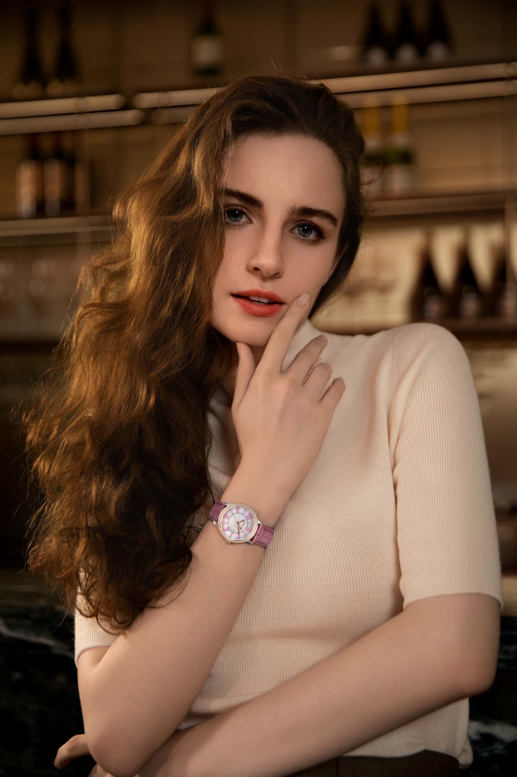GOLDEN MAPLE Relojes delicados para mujer, esfera de nácar y movimiento de cuarzo suizo, reloj de mujer con correa de cuero