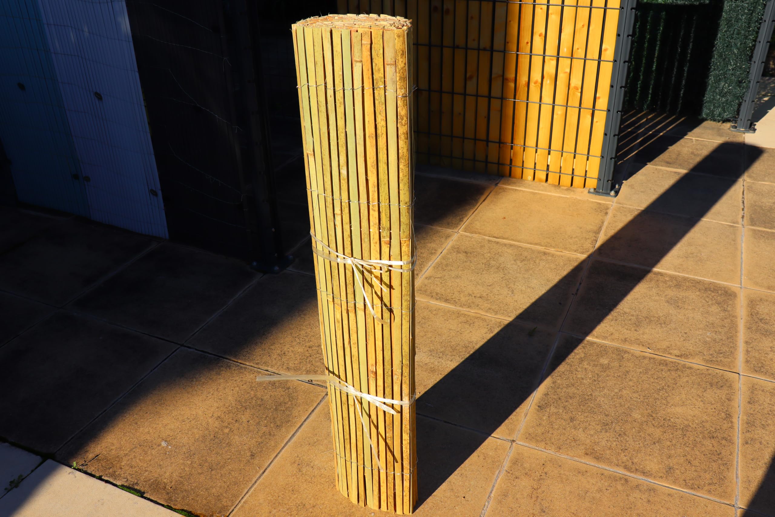 Cloture Online Canisse Rouleaux en Bambou Naturel 5 mtres Hauteur 1m50 - Beige Clair - Jardin
