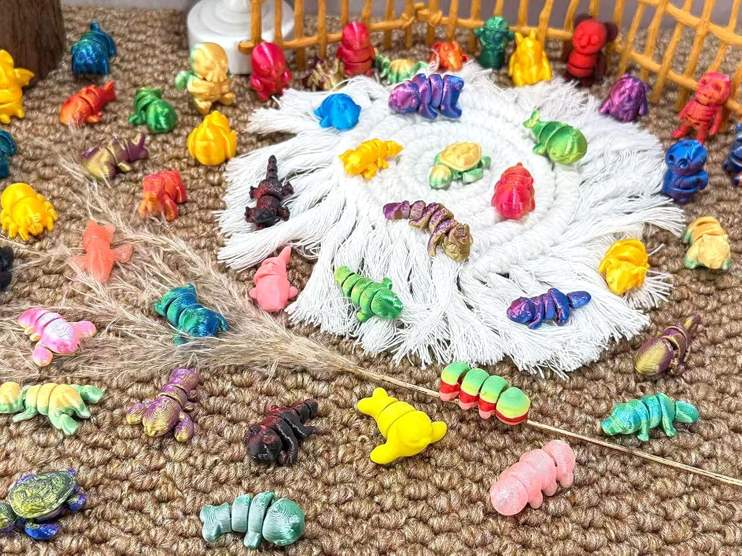 50 Pcs Shimmery Random 3D Printed Mini Animals,3D Printed Flexible Articulated Animals for Party Favors,Kids Student School Classroom Gifts, Carnival Prizes