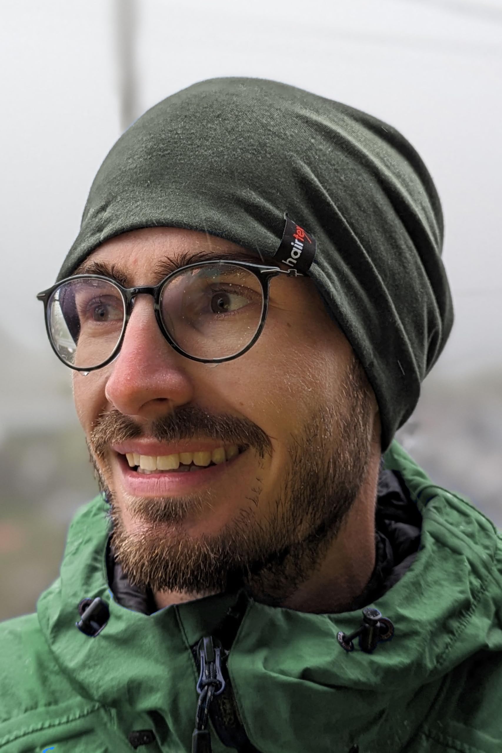 Beanie da Stalla Unisex – Protegge dagli Odori – Resistente all’Acqua, Anti-Sporcizia, Traspirante