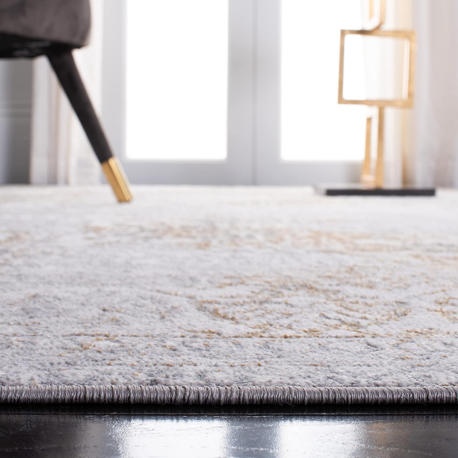 SAFAVIEH Area Rug 8x10 - Orchard Collection - Large - Grey & Gold, Oriental Distressed Design, Non-Shedding & Easy Cleaning, Ideal for Living Room, Bedroom, Office, Dining Space (ORC684G)
