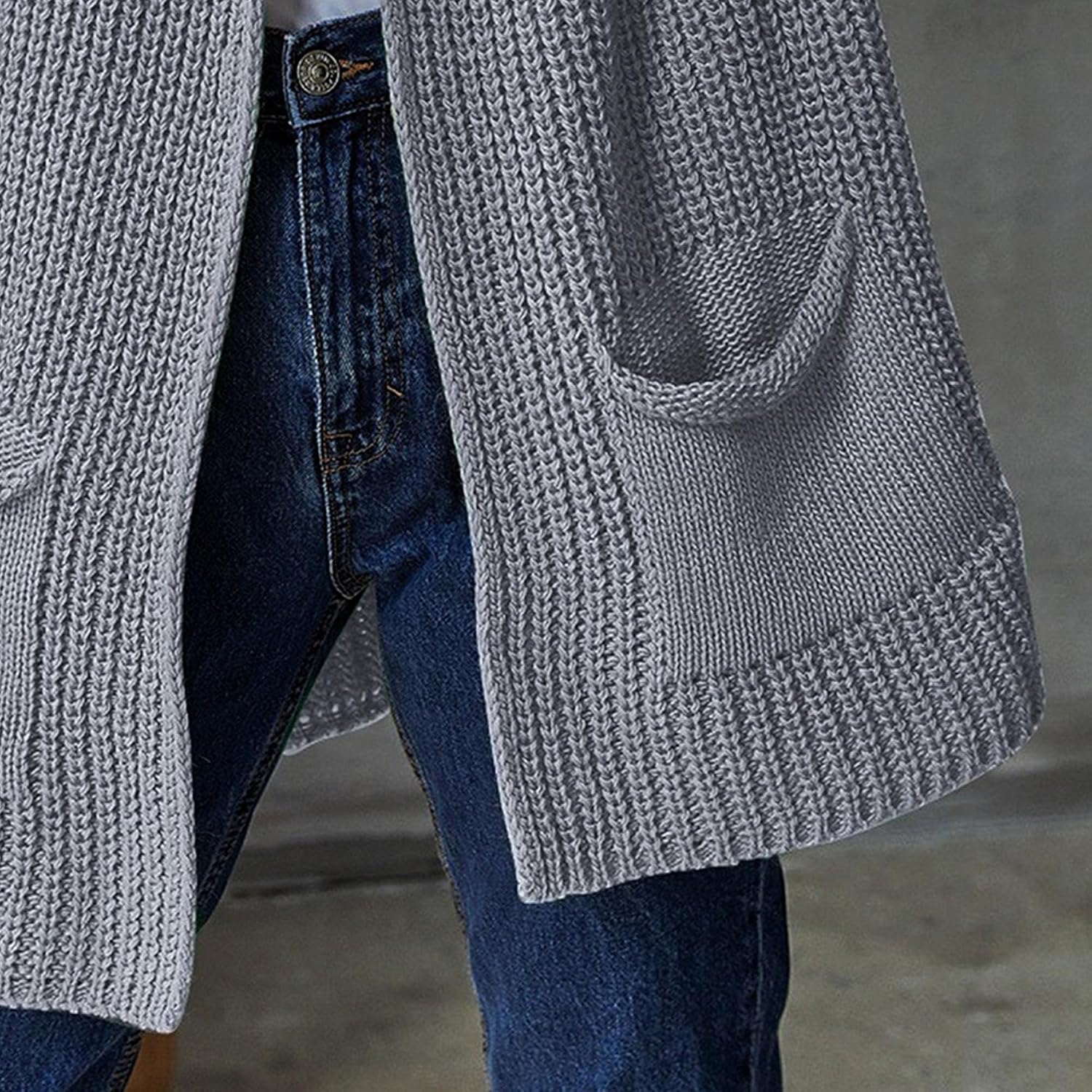 Women's 2025 Long Sleeve Sweaters Coat Loose Knit Cable Open Front Cardigan Sweater Outerwear Coat with Pockets