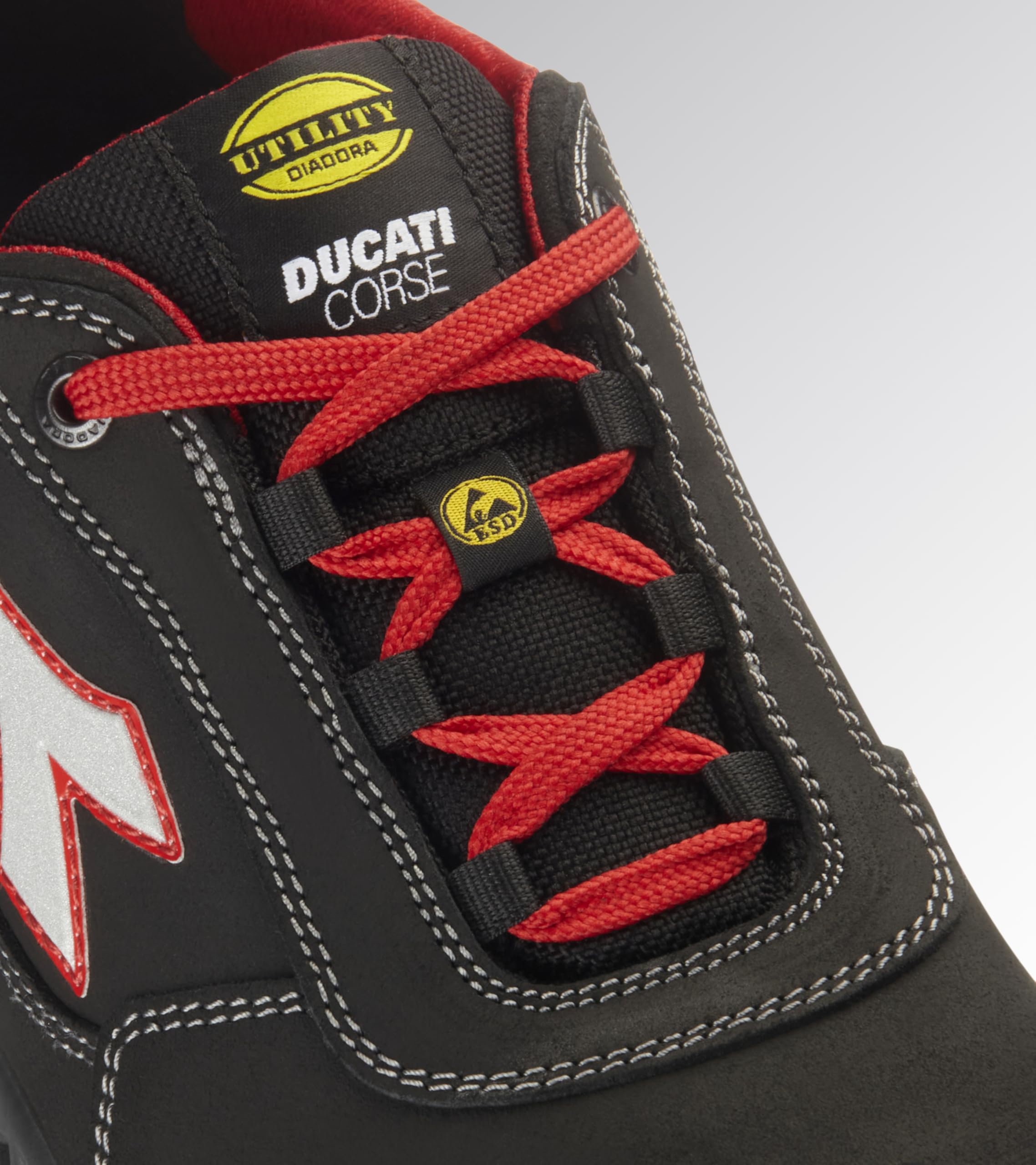 Utility Diadora Shark Engine Low S3s FO SR ESD Scarpe antinfortunisticheUnisex - Adulto