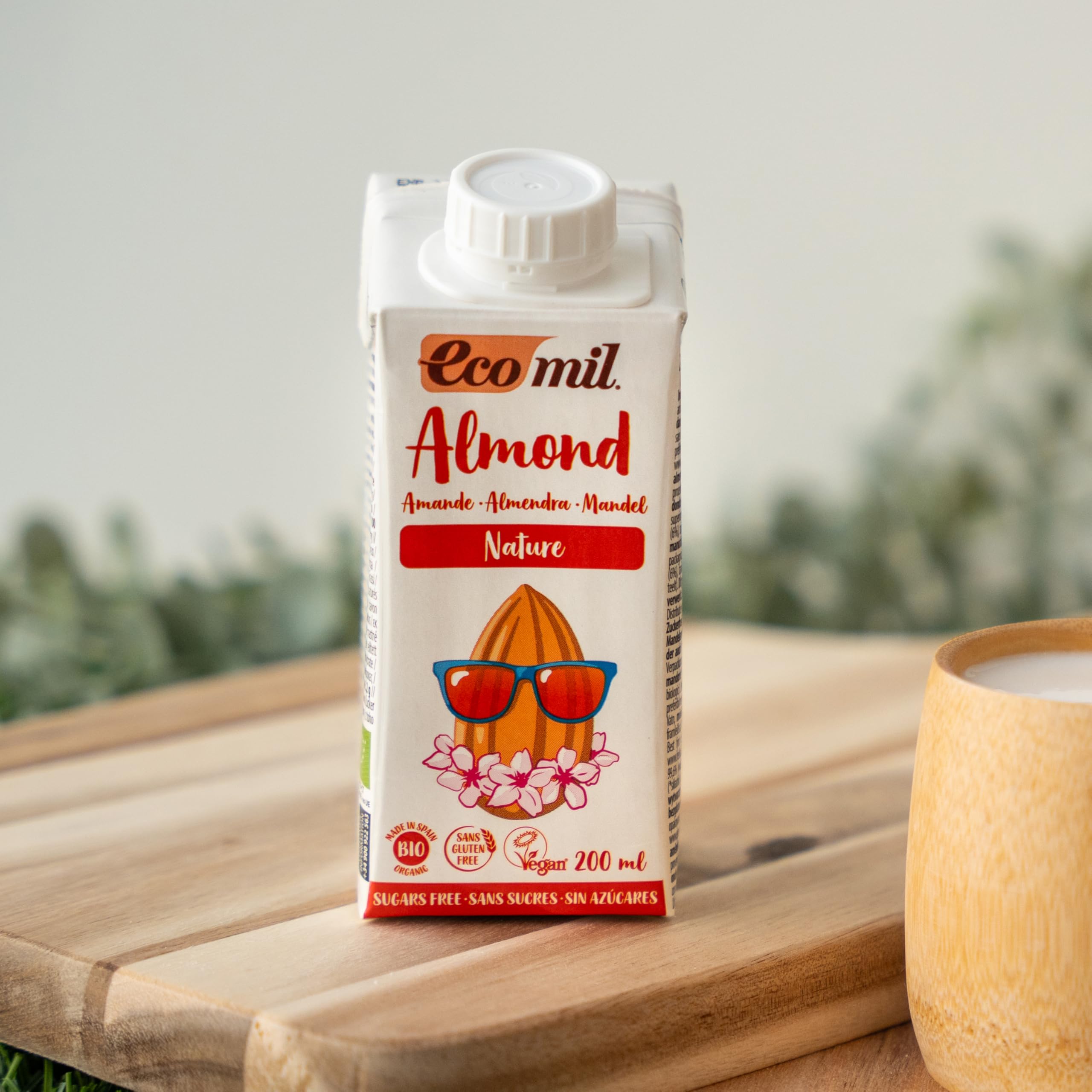 Ecomil Almond Nature Bio 200ml | Leche de Almendra Ecológica Sin Gluten | 100% Natural | Sin Azúcares Añadidos | Apta para Dieta Vegana | Bebida Vegetal Saludable y Nutritiva