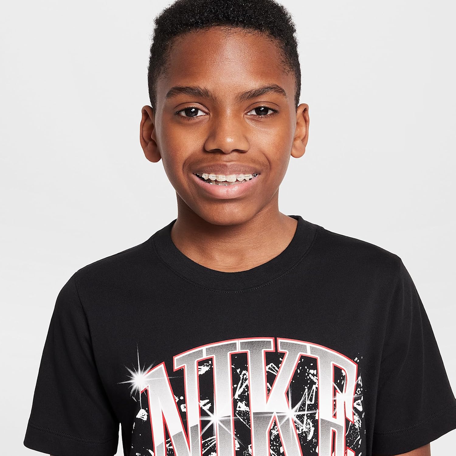 Nike Sportswear Big Kids' T-Shirt (HV8688-010, Black)