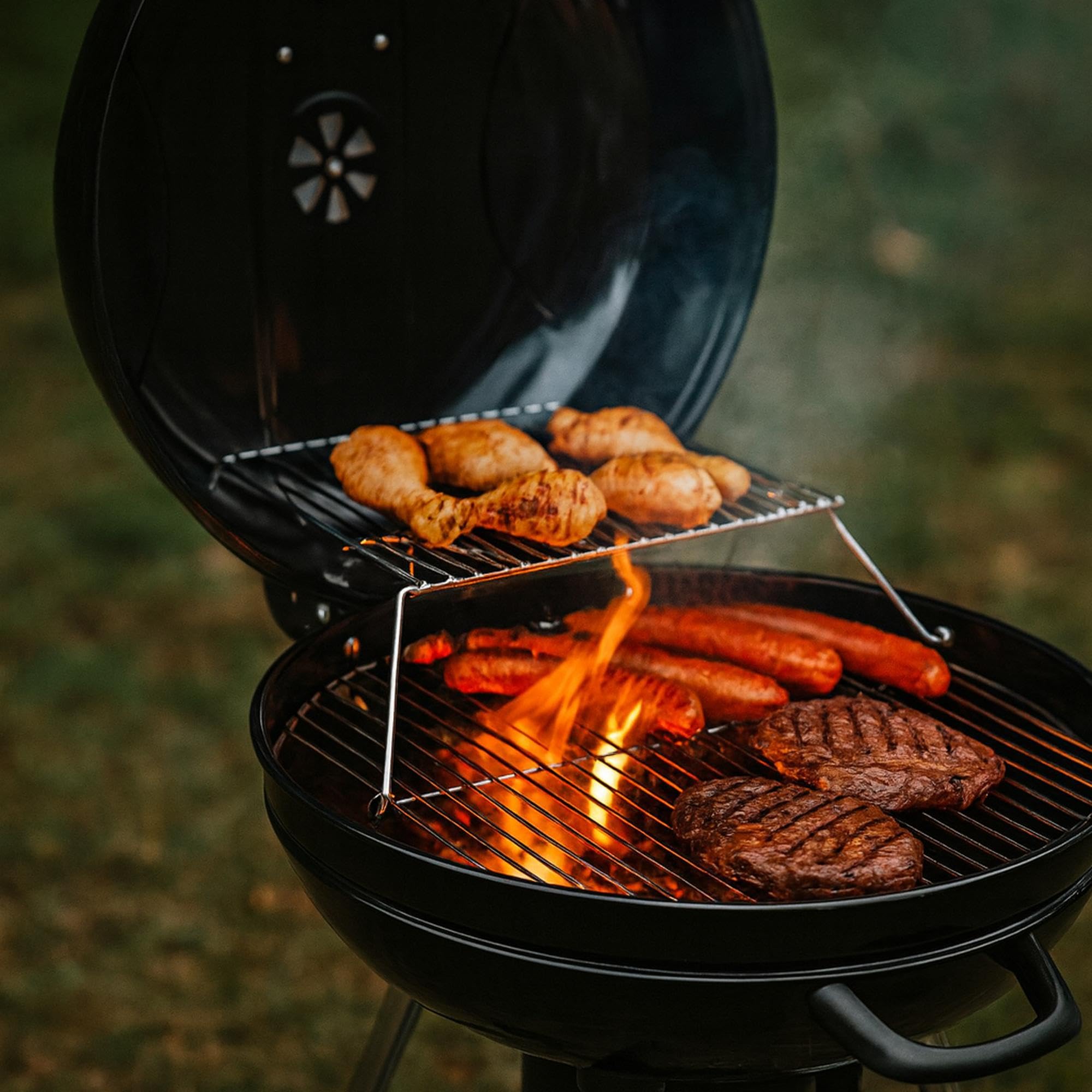 BBQ-Toro Barbacoa de Carbón con Tapa, Termómetro y Regulador de Aire "Birch" | 57 cm | Superficie de Parrilla Ø 55 cm | Barbacoa Portátil | Barbacoa con Ruedas | con 2 Parrillas, Estante y Canasta