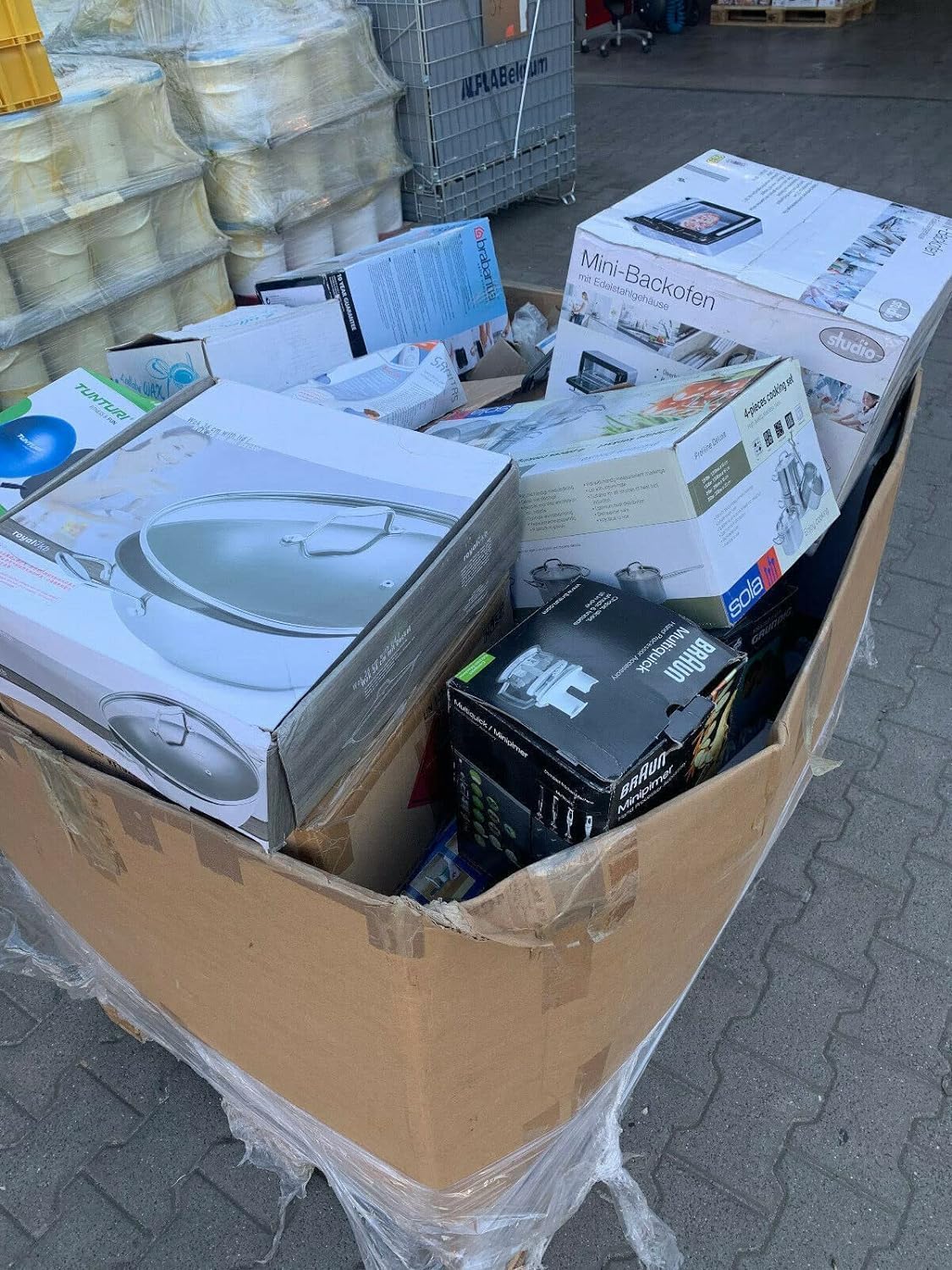 Geräten im Jahr 2026 Paletten,8-39 STK. Palettenware Haushaltswaren Multimedia A Ware B Ware Palette Elektronik Geschenkbox