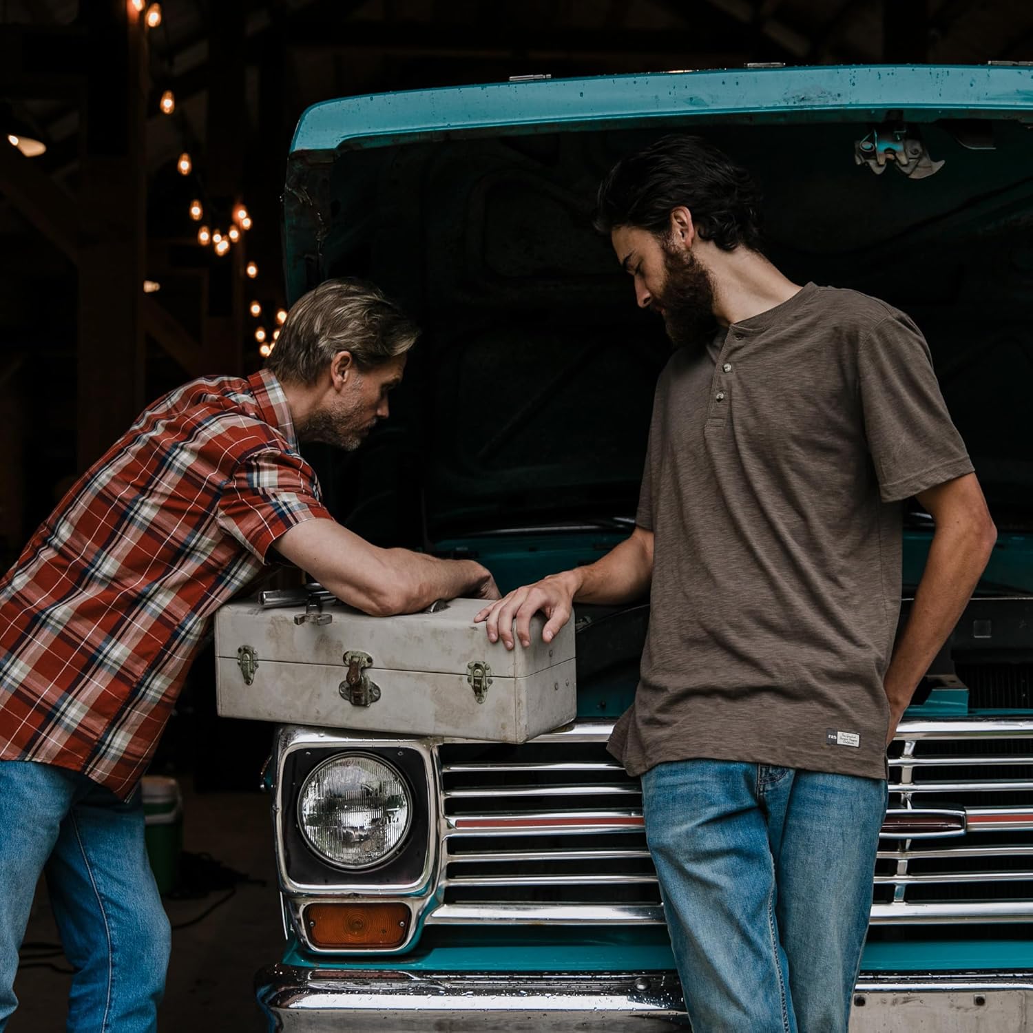 Field & Stream Men's Hemingway Short Sleeve Henley - Image 3