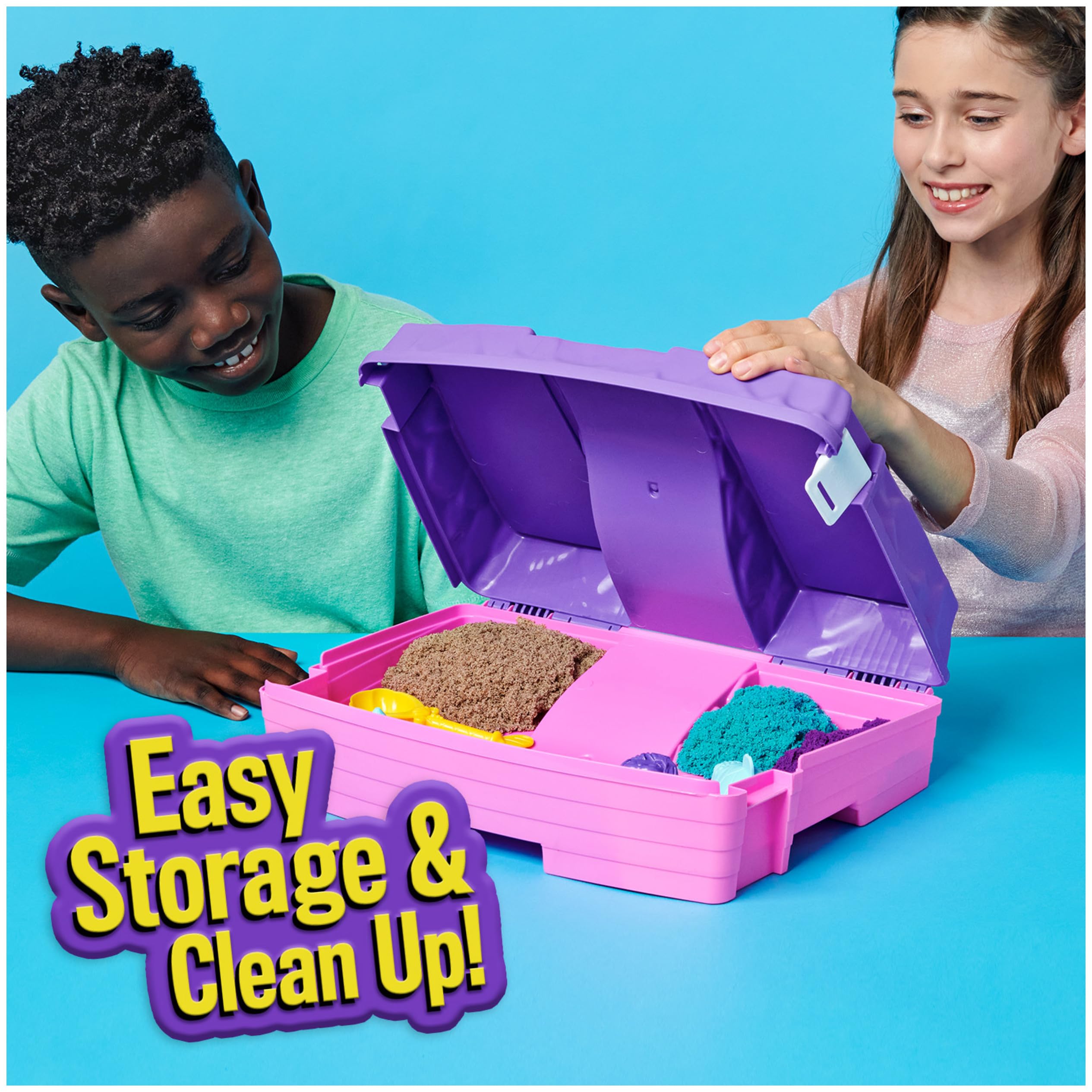Kinetic Sand Meerjungfrauen Koffer - mit 1 kg original kinetischem Sand aus Schweden in 3 Farben & Schimmersand Petrol, 907 g - blaugrüner Glitzersand für Indoor-Sandspiel aus Schweden, ab 3 Jahren