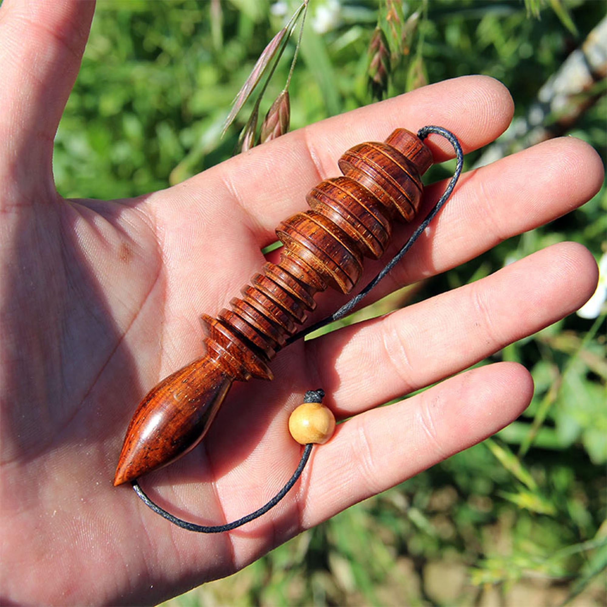 Pendule Totankhamon en Bois, très Efficace pour la guérison, la Divination et sa polyvalence dans Les Applications ésotériques et thérapeutiques