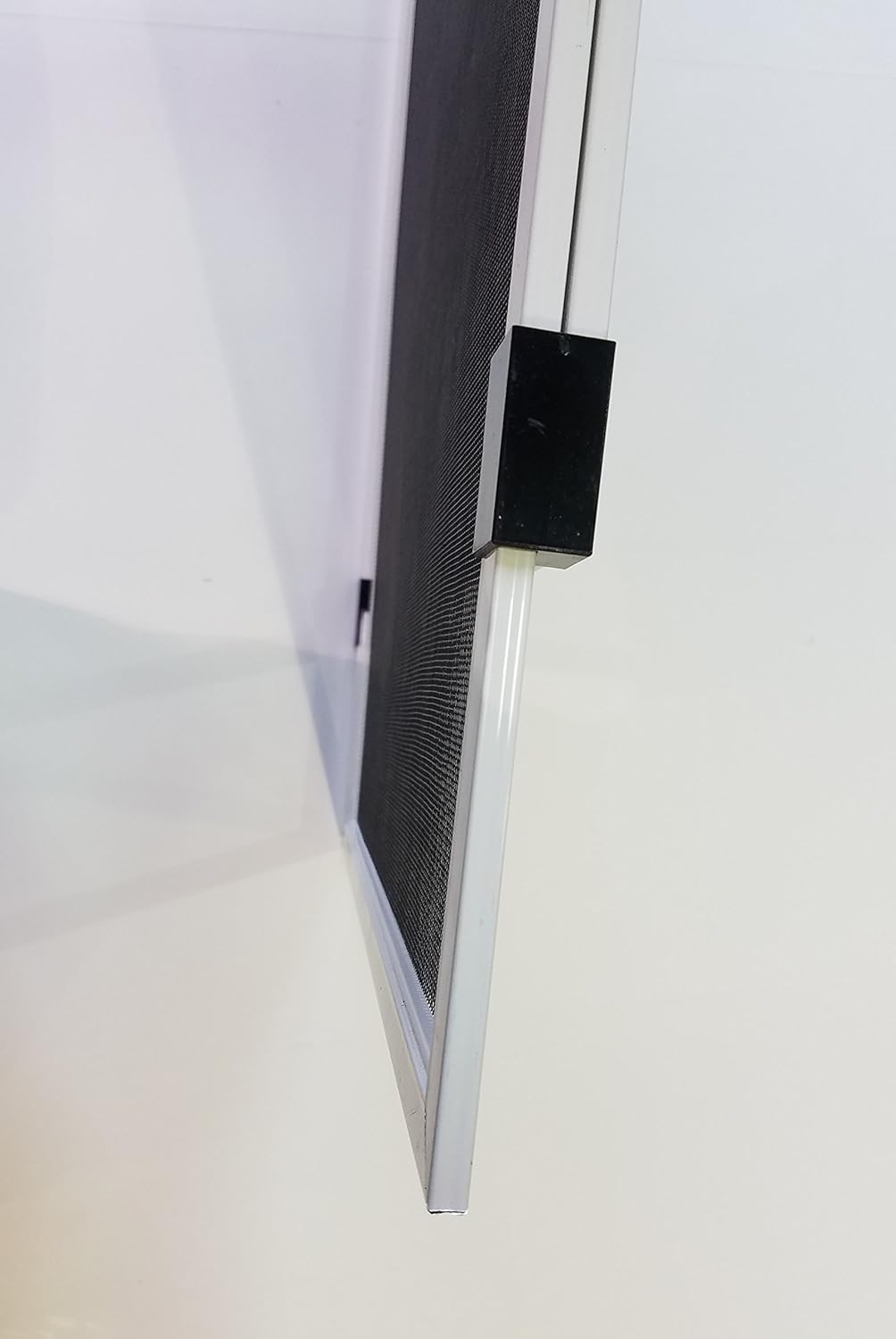 Adjustable White Mosquito Proof Window Screen 20" High x (30 x 56 1/2")