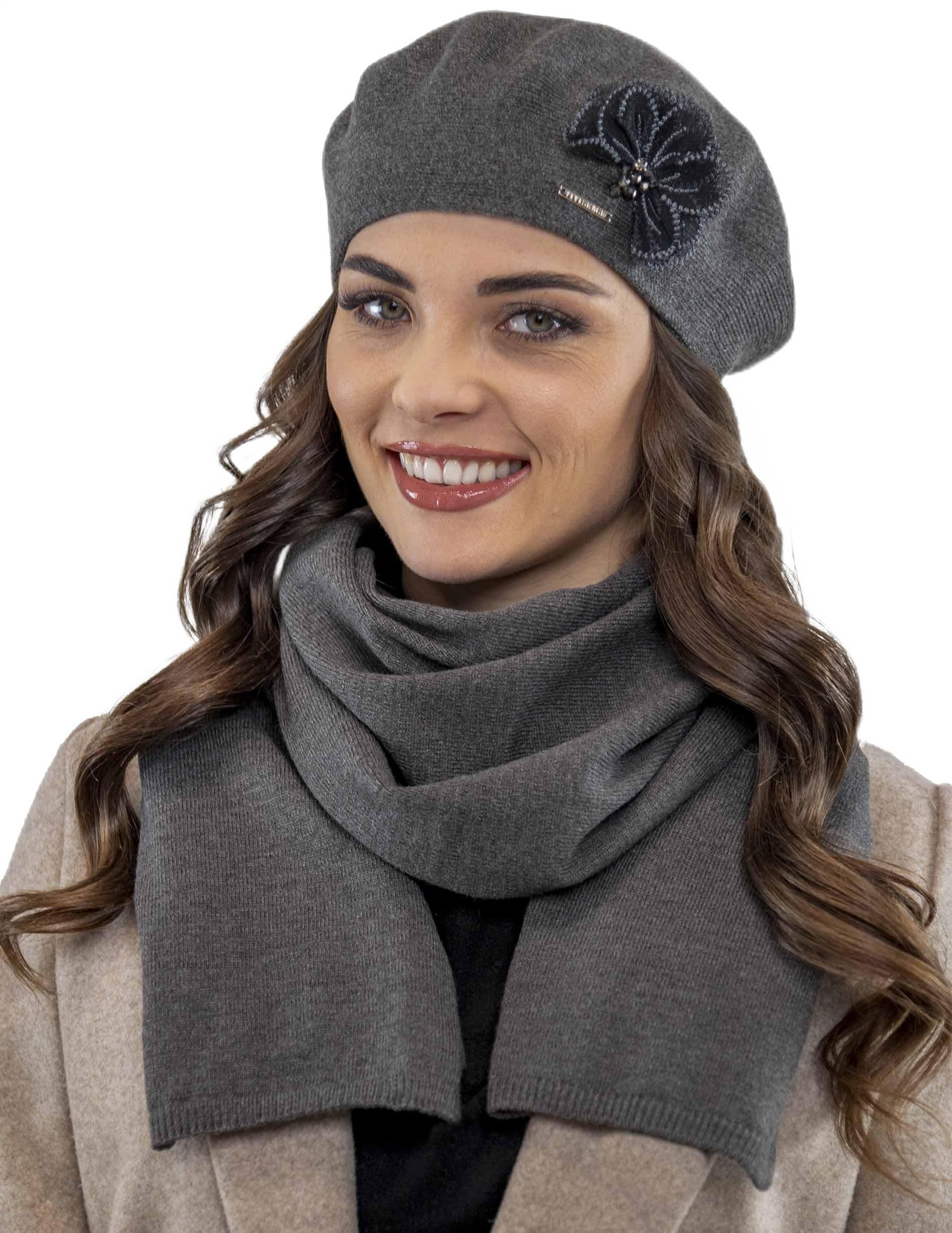 VIVISENCE Beret zimowa damska o klasycznym kroju, elegancka czapka z ciepłą przędzą z dodatkiem wełny, czapka zimowa dla kobiet, aplikacja kwiatowa, idealne dopasowanie, model 7036