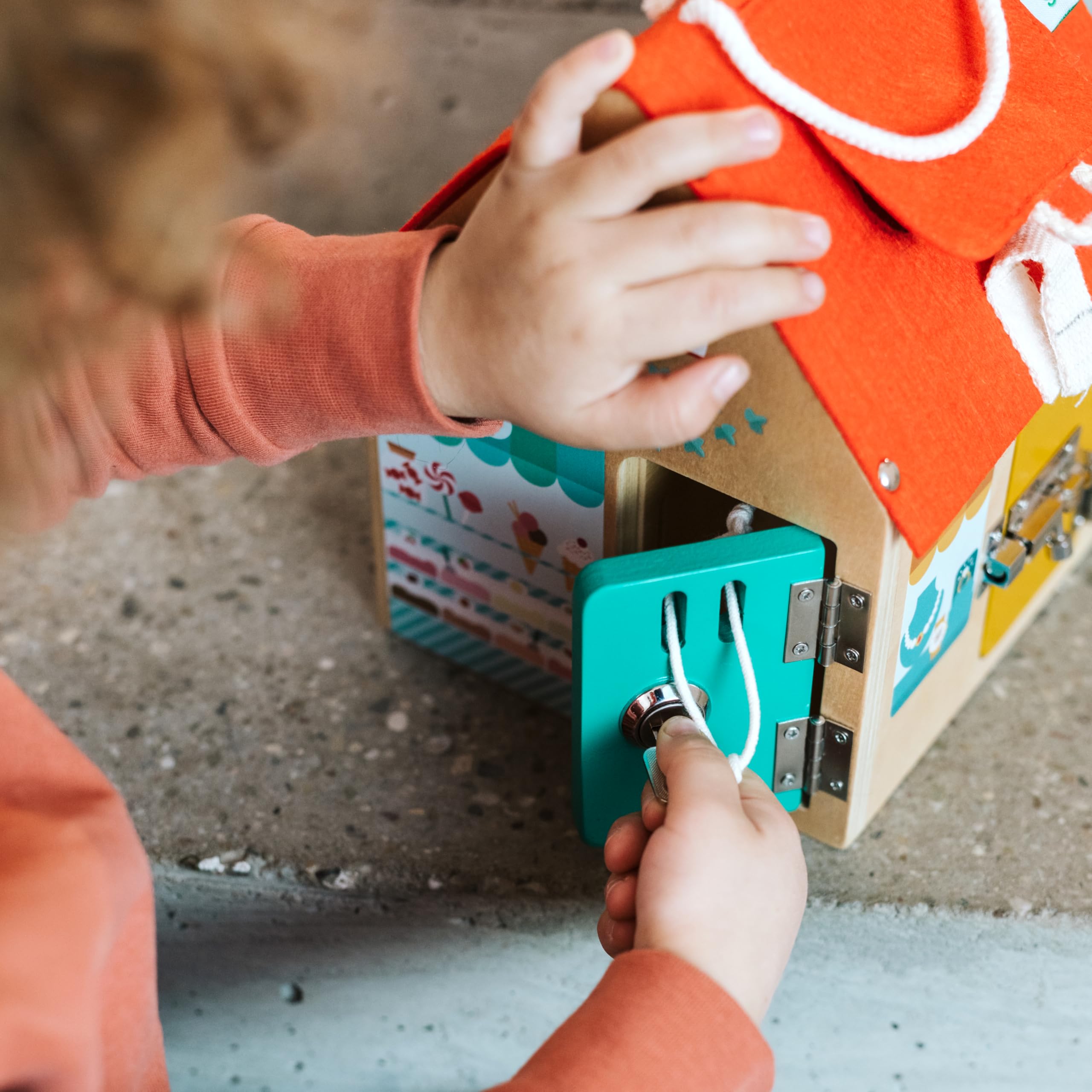 Lilliputiens Alice Multi-Lock Learning House