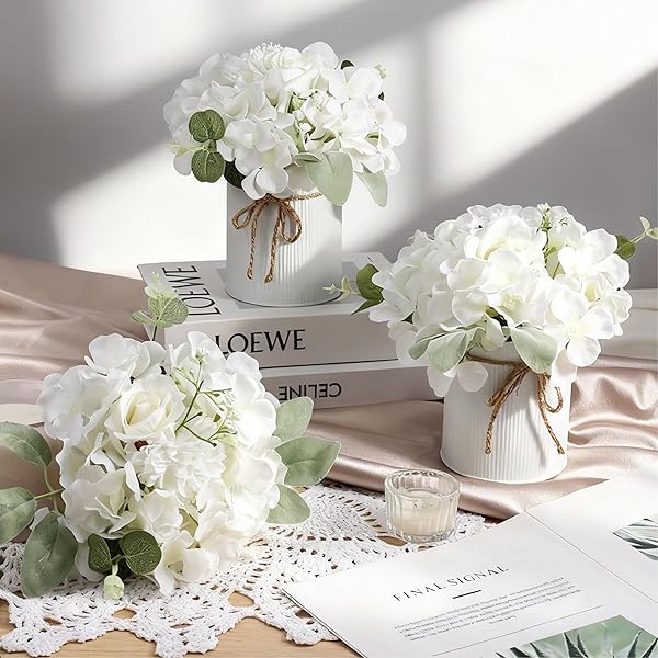 Fresh Summer Table Centerpieces for Bright Seasonal Gatherings 23 Rustic Hydrangea Arrangements with Metal Vases