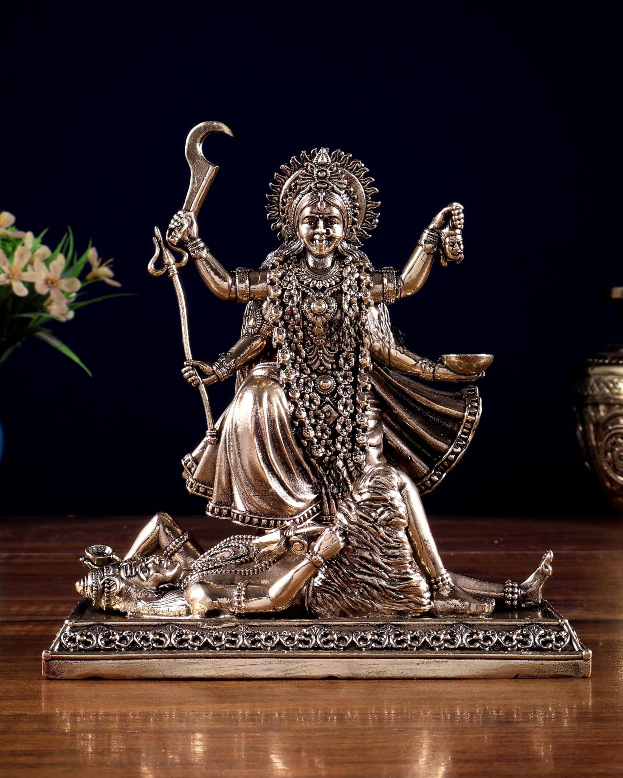 Statue Kali en laiton icone de protection et force interieure pour autel domestique