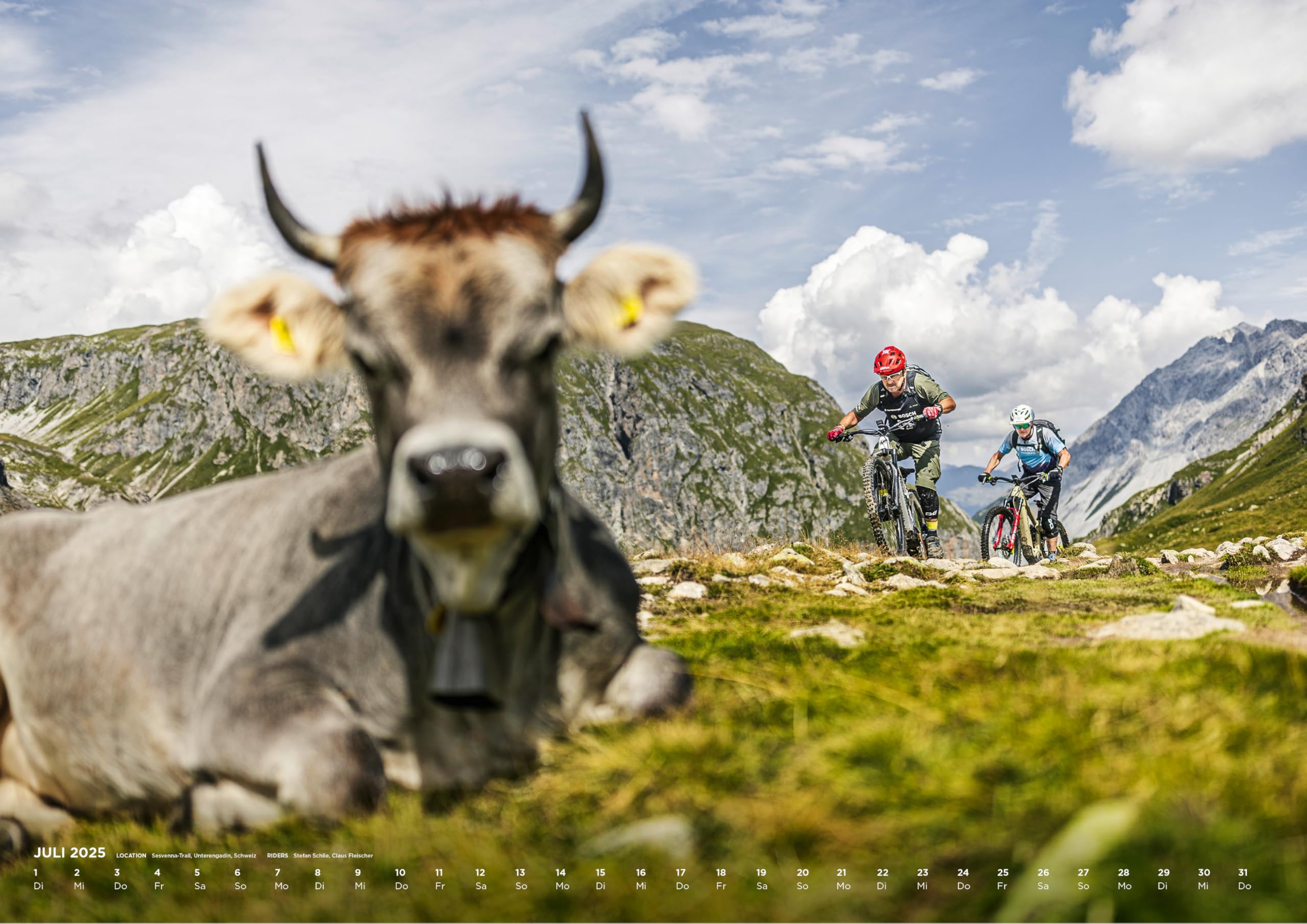 Yohmoe® E-Mountainbike Kalender 2025 by Markus Greber im großen DIN A2 Panorama-Format (59.4x42.0 cm). eBike Kalender 2025. E-MTB-Kalender 2025. Bike Kalender 2025. MTB Kalender 2025. Bürobedarf & Schreibwaren