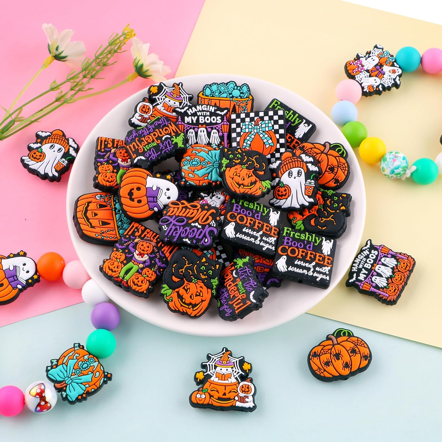 30Pcs Halloween Focal Beads for Pens, Halloween Silicone Beads for Keychain Making Patterns Focals for Necklace Bracelet Beaded Pen