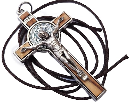 Collar con colgante cristiano de cruz de crucifijo de metal de madera de olivo de San Benito, 3 pulgadas, Metal Madera, No es una piedra preciosa