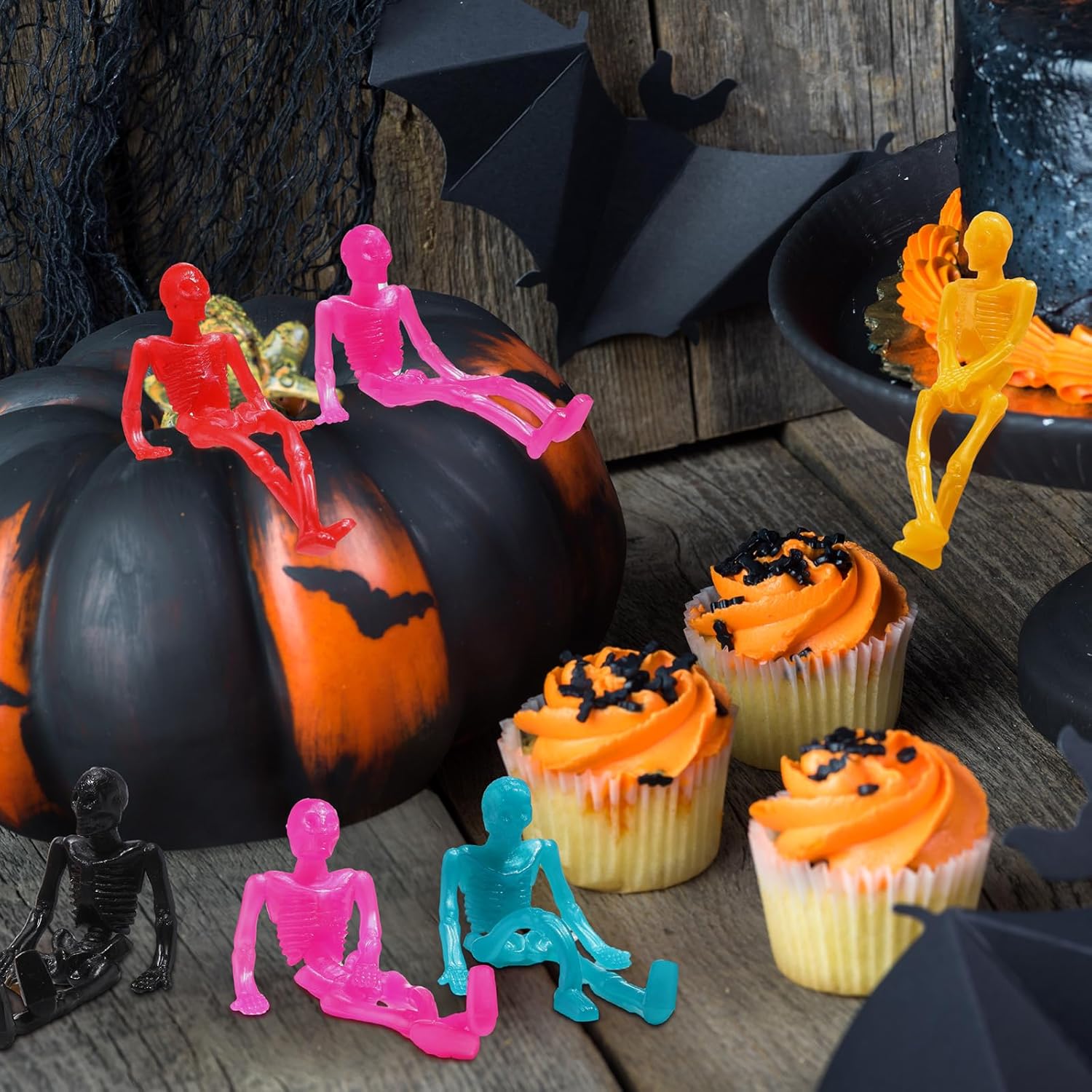 Lenwen 300 Pcs Halloween Stretchy Party Favors Toys Assorted Sticky Hand Toys Bulk Skull Bat Ghost Pumpkin for Goodie Bags Fillers Classroom Prizes Halloween Exchange Gifts (Skeleton Style)