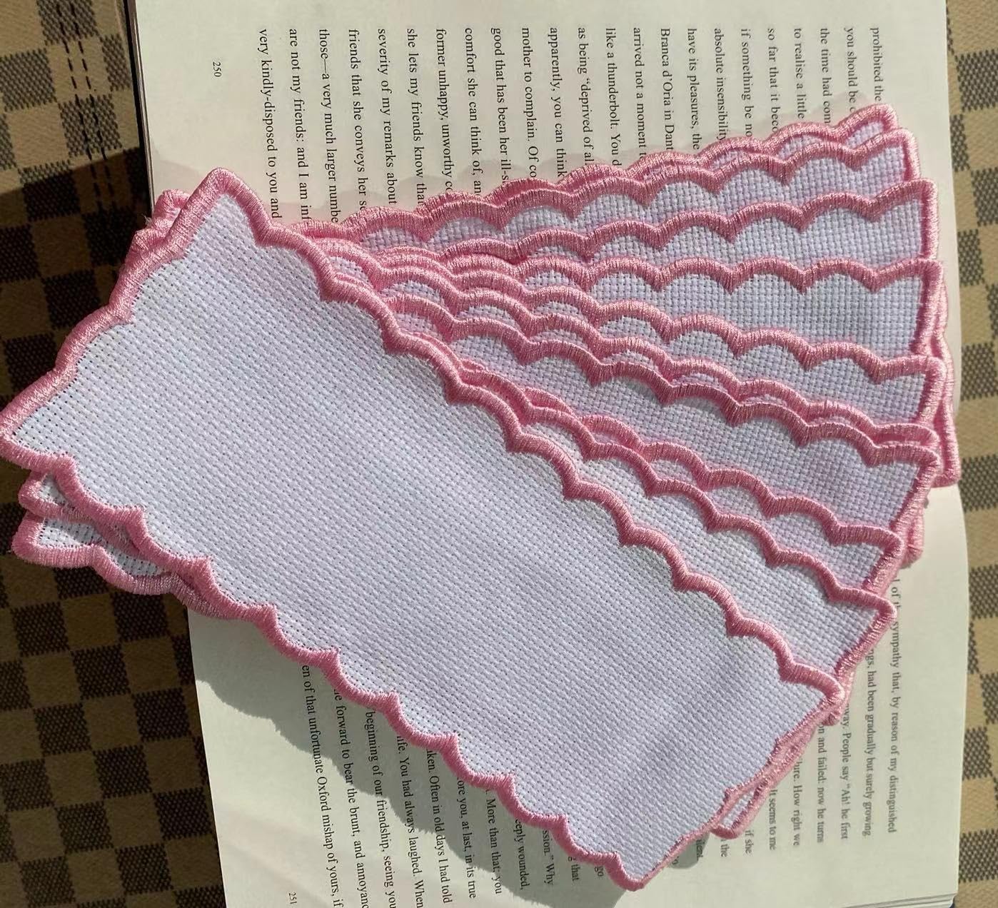 Max Stitch 10pcs Pink Scalloped Edged 14count Aida Fabric Cross Stitch Bookmarks, Cotton, 30x100 Stitch Area, 9x20cm, Blank, Unisex, Adult