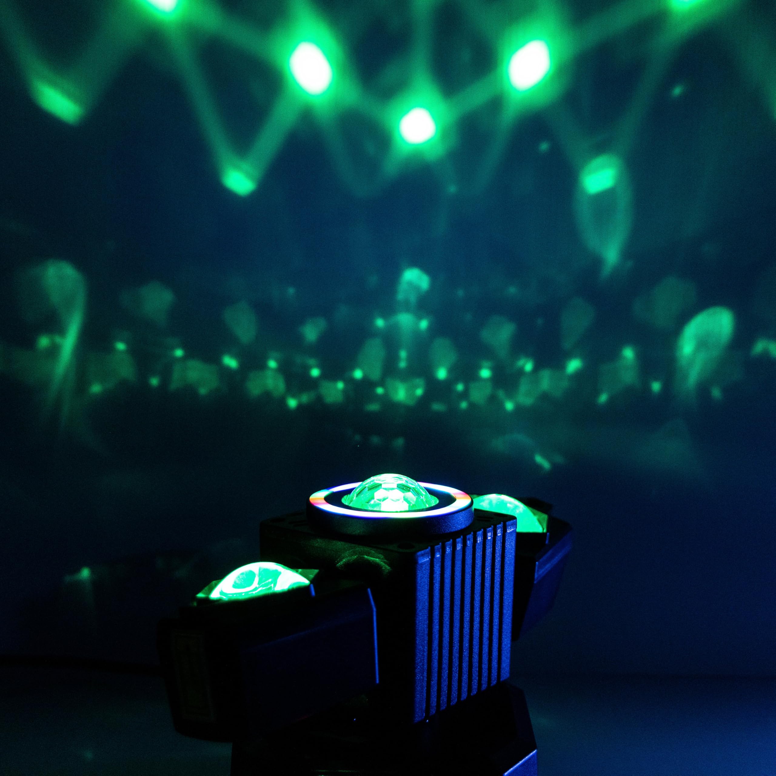 BoomToneDJ UFO Wing Jeu de Lumière LED 4-en-1 : Multifaisceaux, Stroboscope, Laser Rouge/Vert, Beam, Télécommande IR, DMX 19 canaux, Idéal DJ, Soirées, Événements