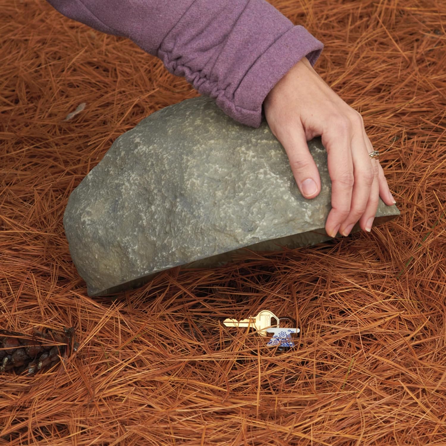Deckorators 10 in. x 8 in. x 5 in. Gray Key Landscape Rock