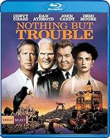 Vista 2 de Nothing But Trouble Blu-ray