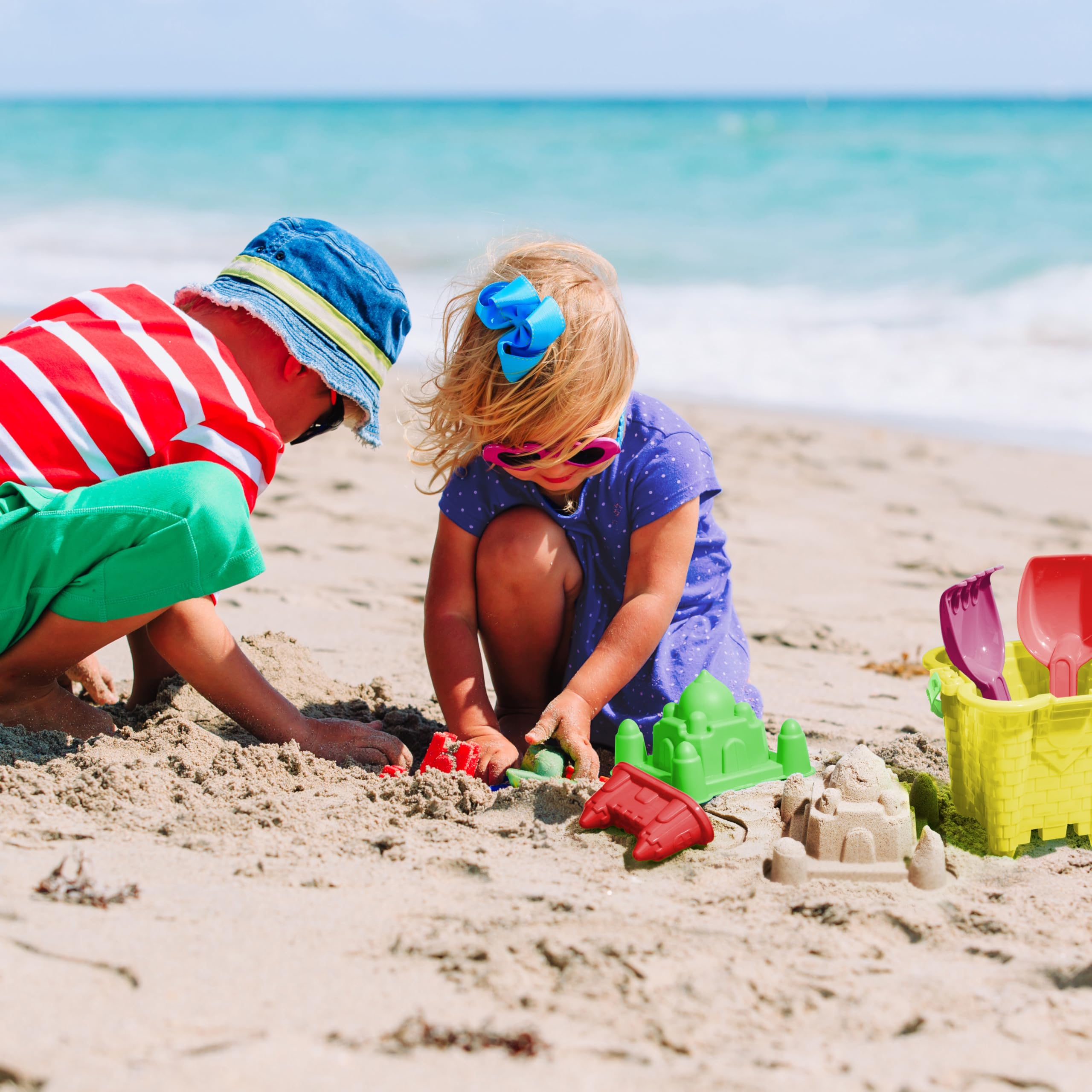BRAMBLE 12 Petits Seaux pour Plage, Jardin, Bac à Sable (13cm) - Jouets pour Enfants, Garçons & Filles - Anniversaires, Cadeaux Invités, Pochettes Surprise BRAMBLE 12 Petits Seaux pour Plage, Jardin, Bac à Sable (13cm) - Jouets pour Enfants, Garçons & Filles - Anniversaires, Cadeaux Invités, Pochettes Surprise