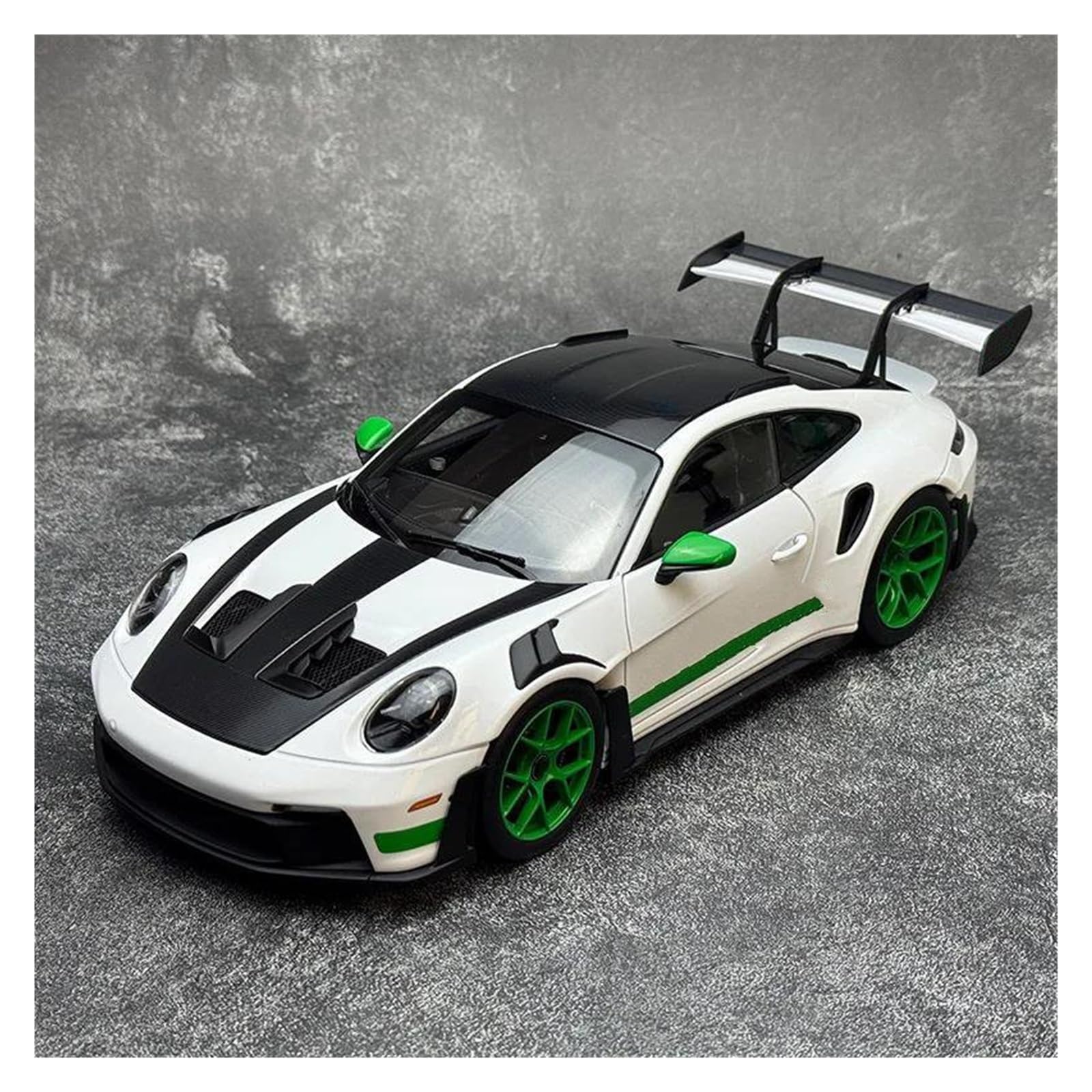 Btwodian Scale Model Car 1:18 For 911 GT3 RS Diecast Metal Car Model Collectors(Green)