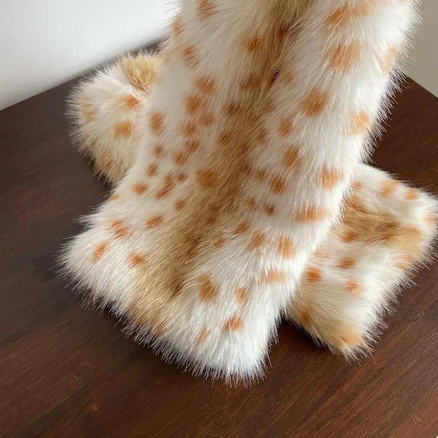 Women Leopard Print Faux Fur Leg Warmers Winter Fluffy Knee High Boot Covers Soft Plush Leg Sleeves Harajuku Y2K Cosplay Fashion Accessories 30-40cm