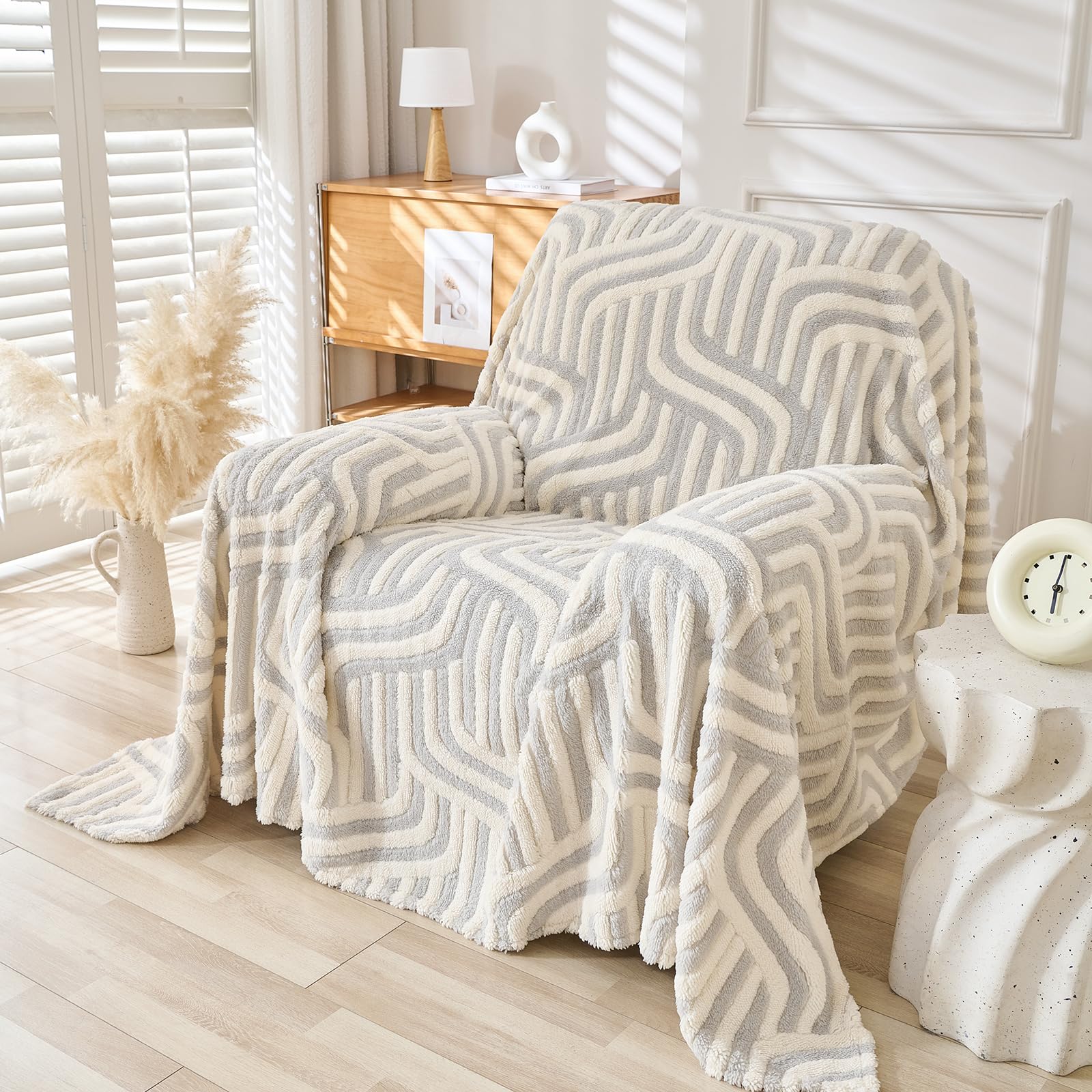 WEYOND Weicher Plüsch Sofabezug, Sofa Überzug & Sofa Überwurf, rutschfest & Waschbar, Möbelschutz für Hunde & Haustiere, Sofadecke für Sessel, Stuhl oder Einzelbett (180 x 230 cm, Hellgrau)