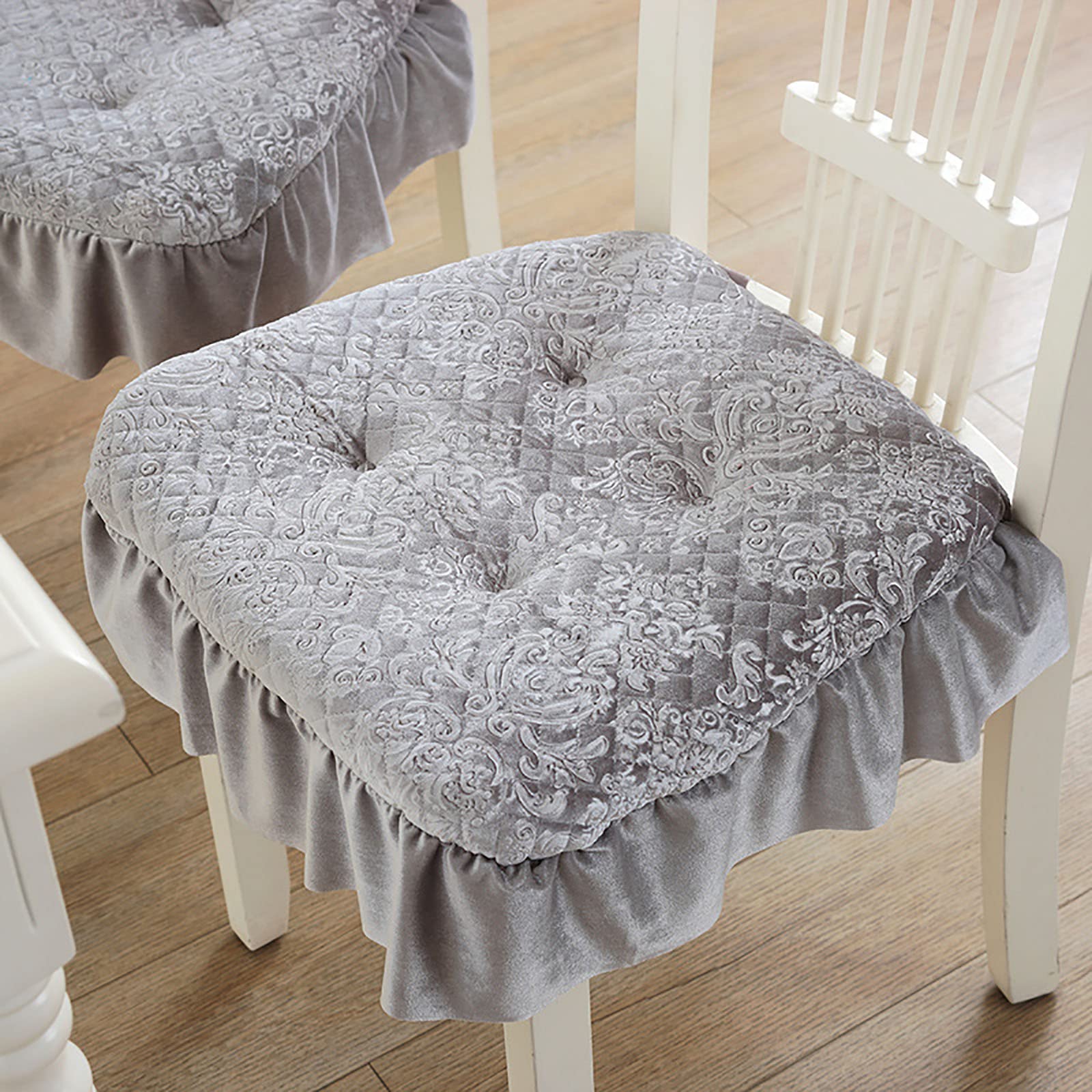 Coussin de chaise carré en velours avec dentelle à volants et attaches pour la salle à manger
