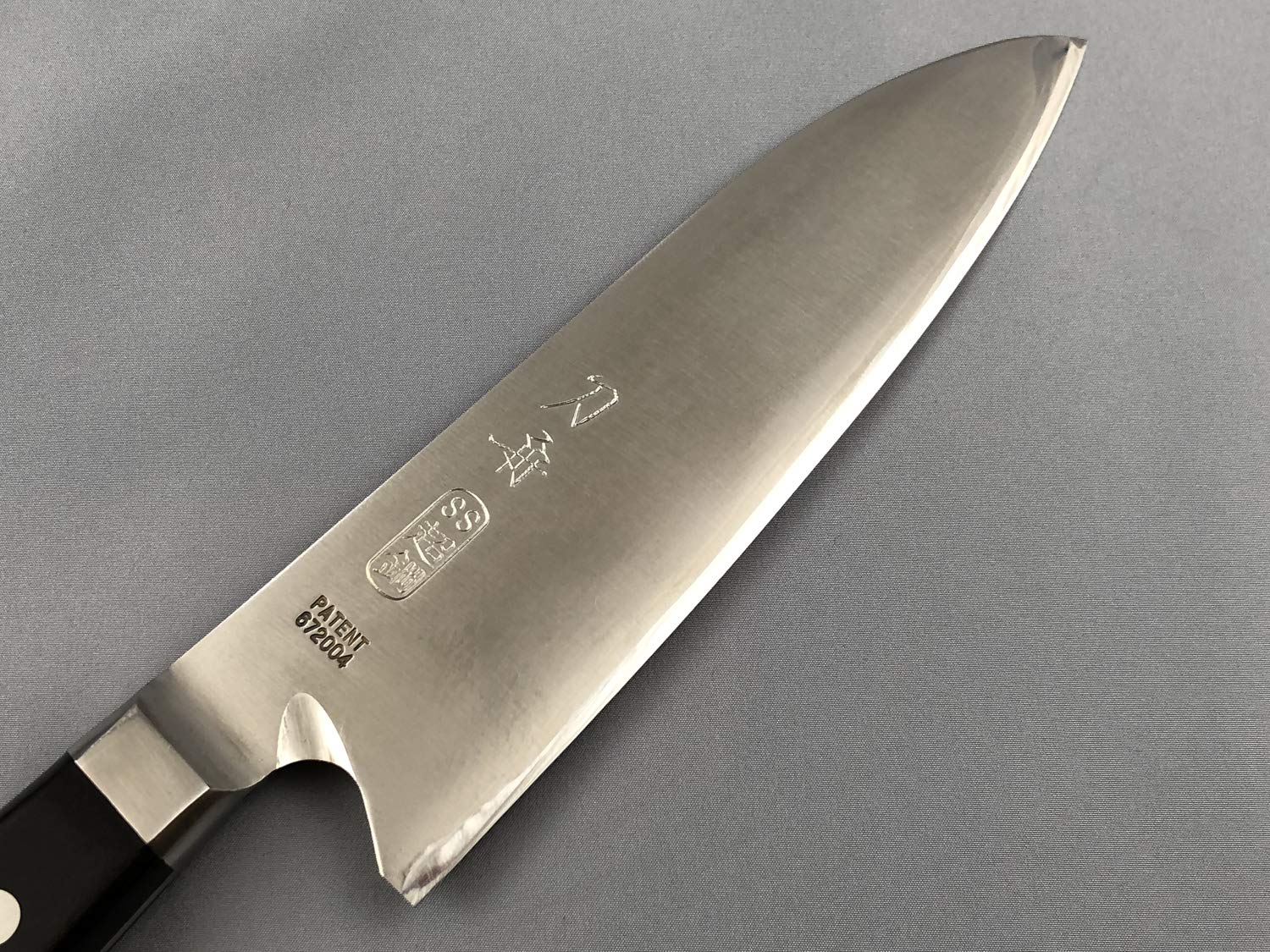 Amazon｜刀舟技研 三徳 包丁 (右利き用) 165mm 「 刀舟 粉末ハイス鋼