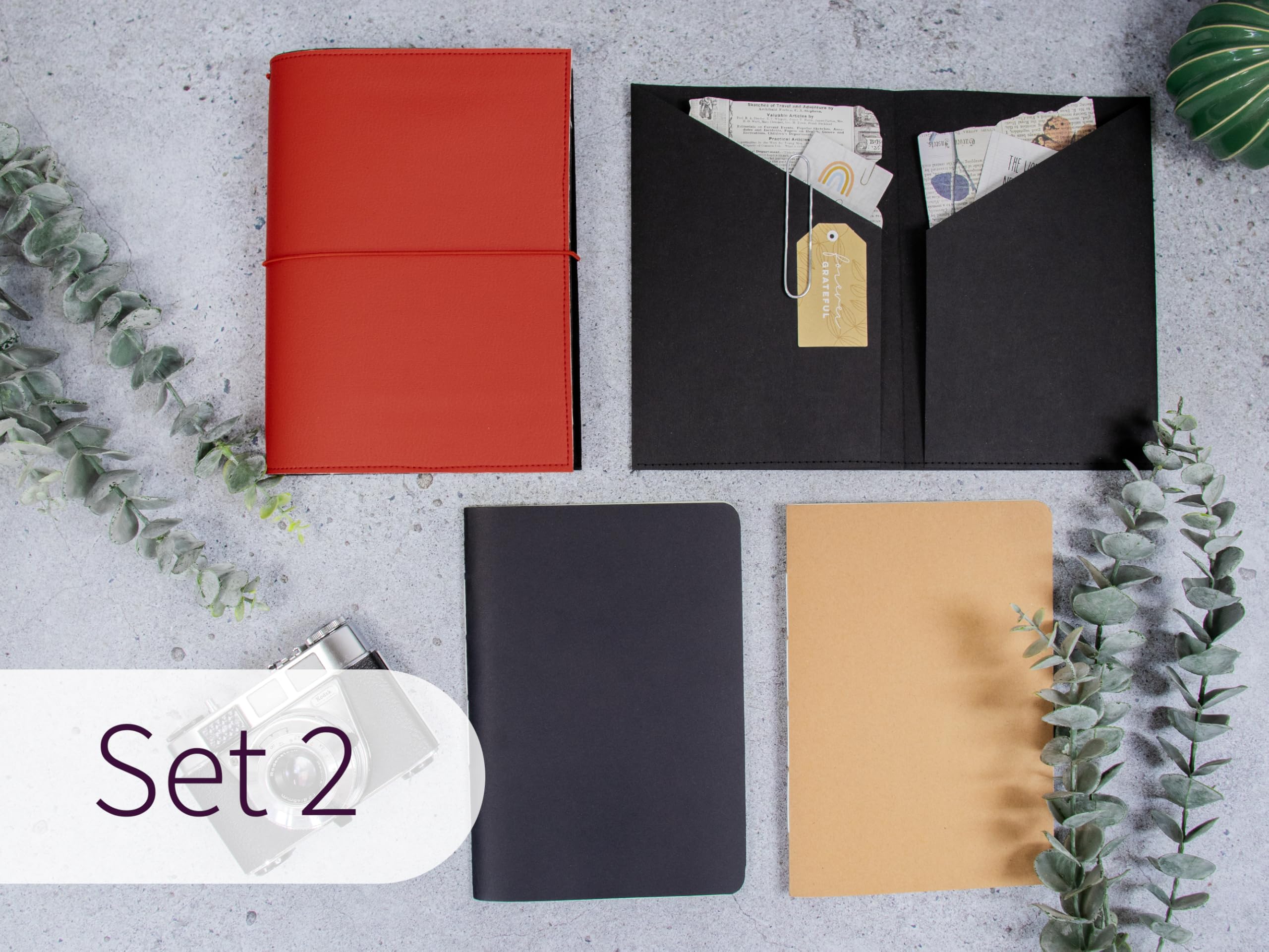Travelers Notebook, rot, – verschiedene Größen, nachfüllbar – Handmade Journal aus Kunstleder, Platz für 2 Hefte, optional mit Notizheften, dots oder blanko, undatiert