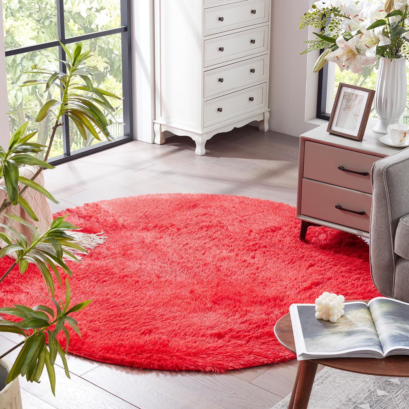 Red Round Rug 4X4 Feet Fluffy Cozy Area Rugs for Kids Girls Bedroom Soft Shaggy Circular Rug for Nursery Room Non-Slip Plush Circle Carpet for Teen Room Cute Carpet for Dorm Home Decor