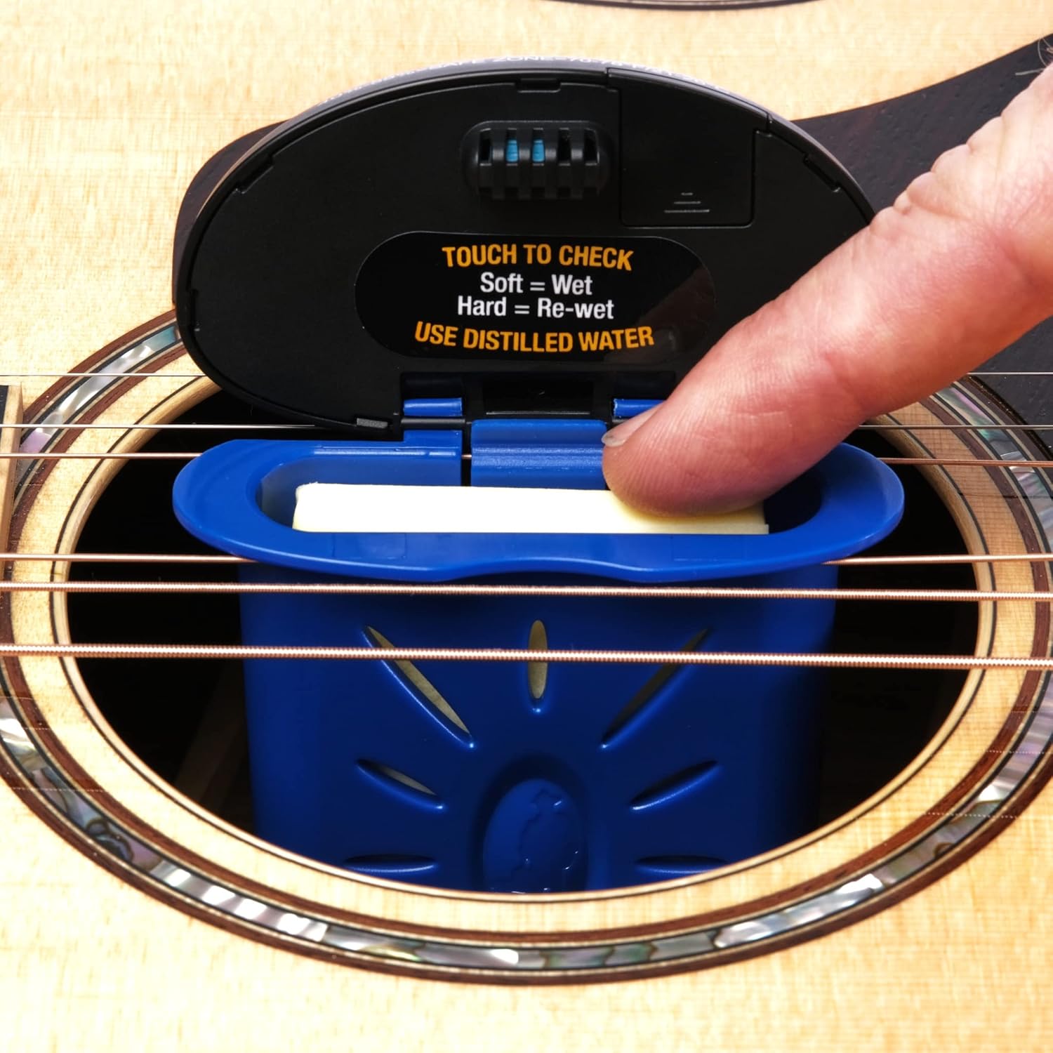 The Humitar ONE - Acoustic Guitar Humidifier & Hygrometer