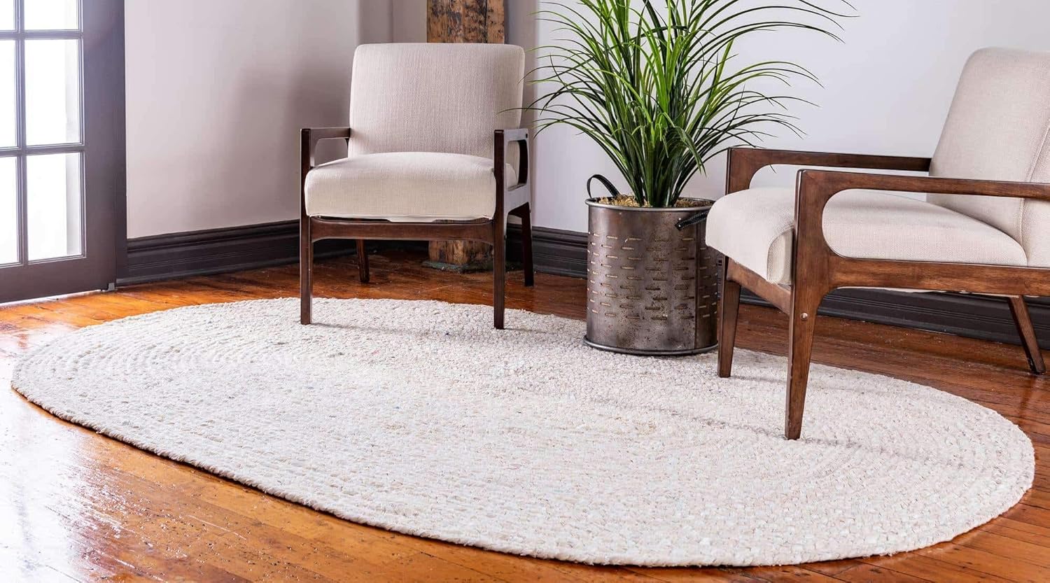 Unique Loom Braided Chindi Collection Area Rug - Layer (8' x 10' Oval, Ivory/ Beige)