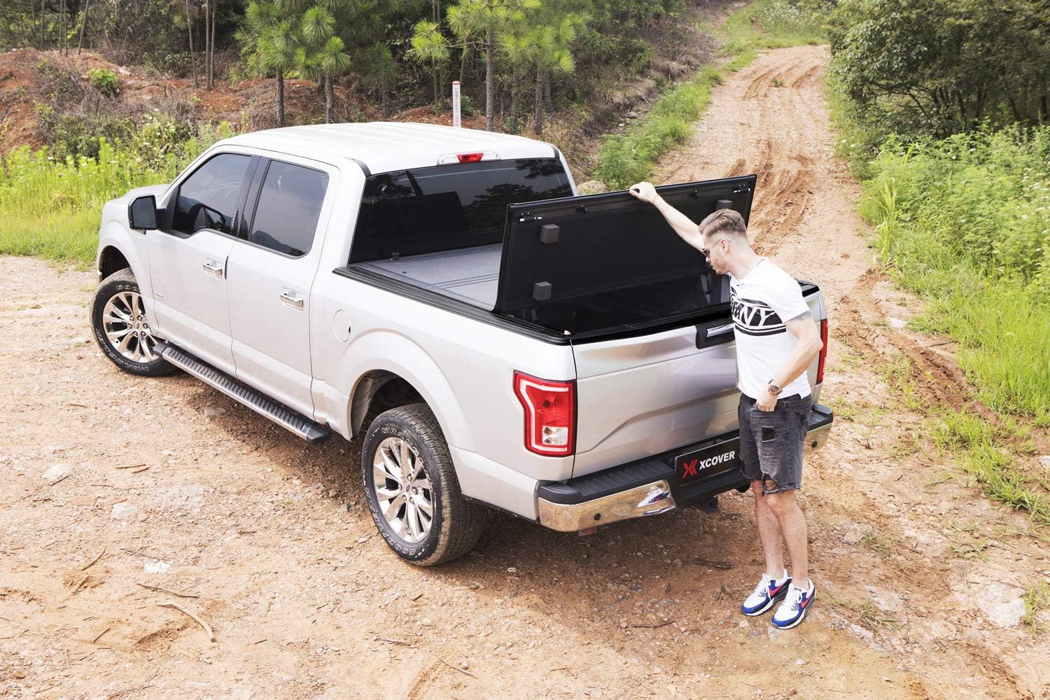 XCOVER Low Profile Hard Folding Truck Bed Tonneau Cover, Compatible with 2019 2020 2021 2022 2023 2024 2025 2026 Silverado/Sierra 1500 6.5' Bed