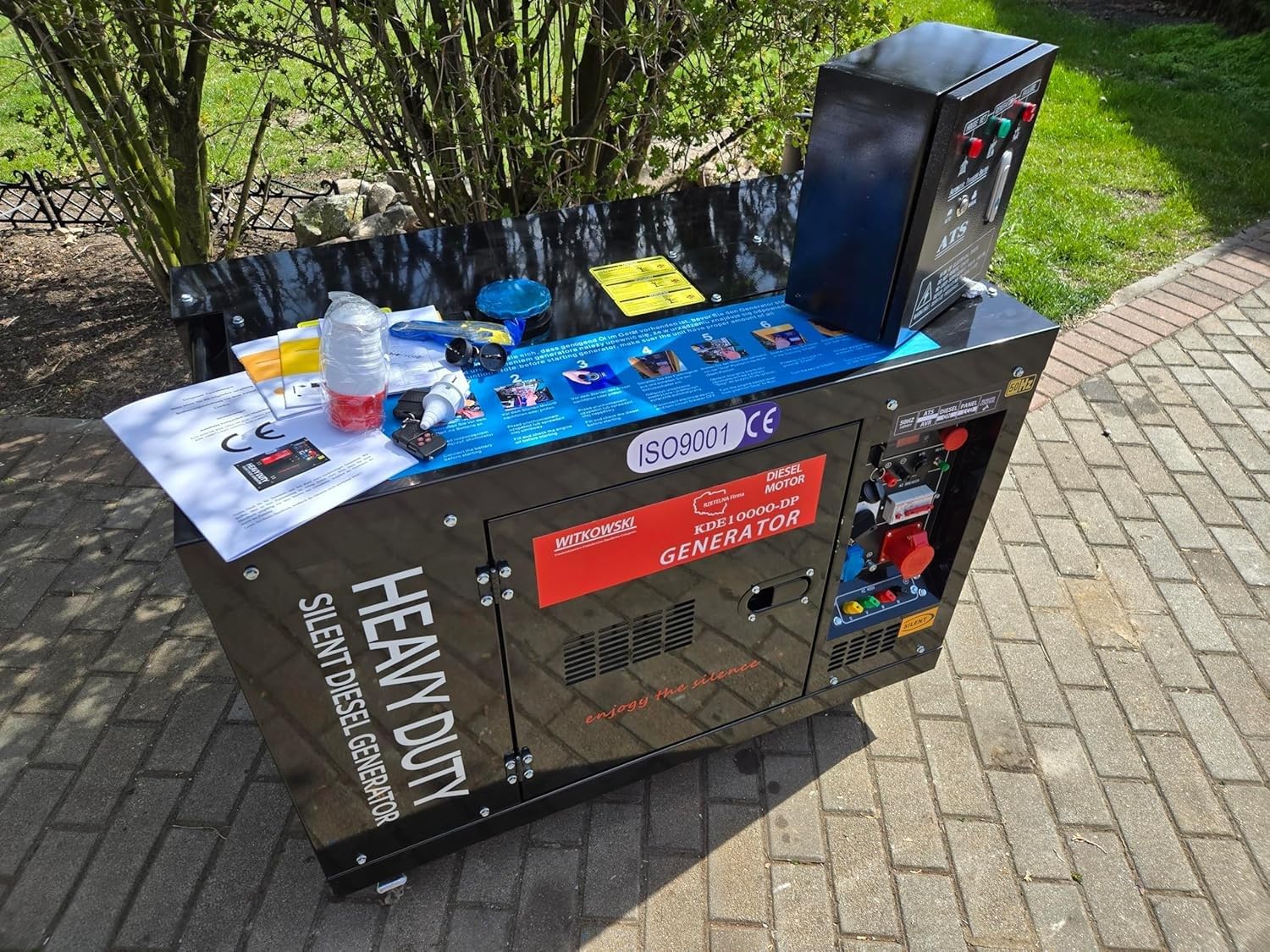 WITKOWSKI Generador diésel 8,5 kVA de corriente de emergencia 230 V/400V | Generador con regulador de voltaje AVR, arranque eléctrico, conector ATS, control remoto, bobinado de cobre KDE8500DP
