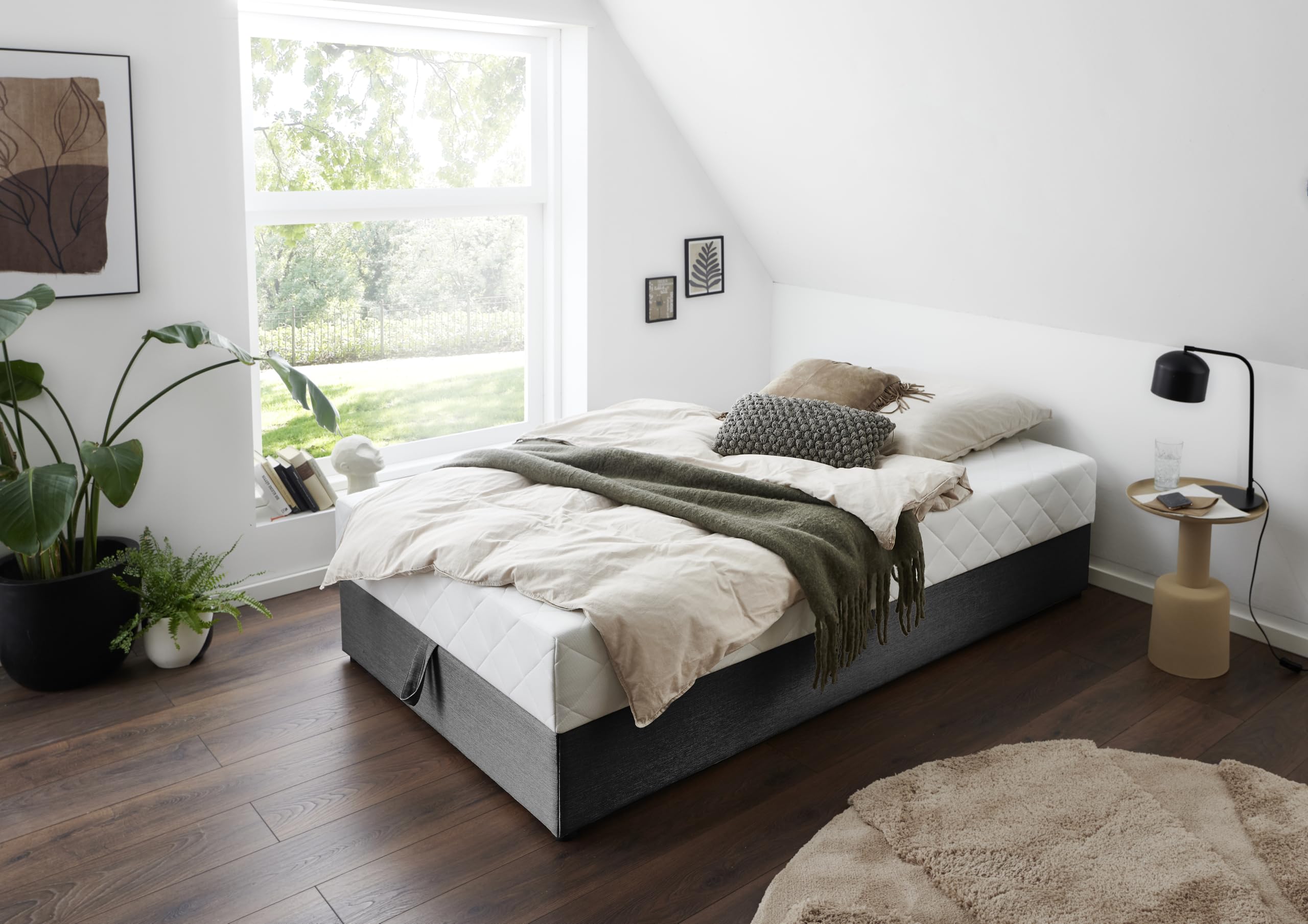 Atlantic Home Collection Lit Coffre Belina sans tête de lit