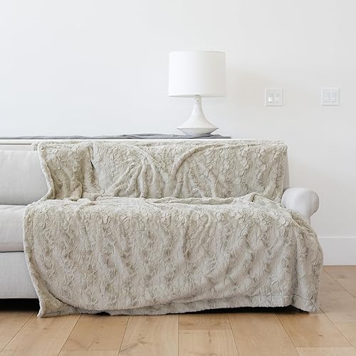 GRACED SOFT LUXURIES Manta de piel sintética extra grande de plumas Ultra suave y esponjosa de 60 x 80 pulgadas Acogedora, gruesa y cálida