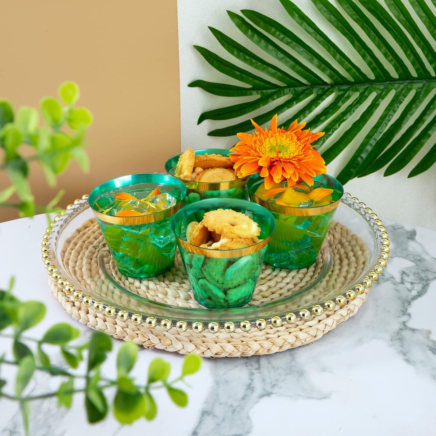 LUODA 150 PCS Green Plastic Cups,9oz Clear Green Disposable Cups with Gold Rim, Old Fashioned Tumblers Gold Rimmed Christmas Plastic Cups for Party & Christmas - Image 7