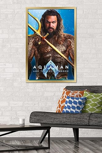 Miniatura 2 de Trends International DC Comics Movie Aquaman y el Reino Perdido - Póster de pared de Aquaman, 22.37 x 34.00 pulgadas, versión enmarcada en oro