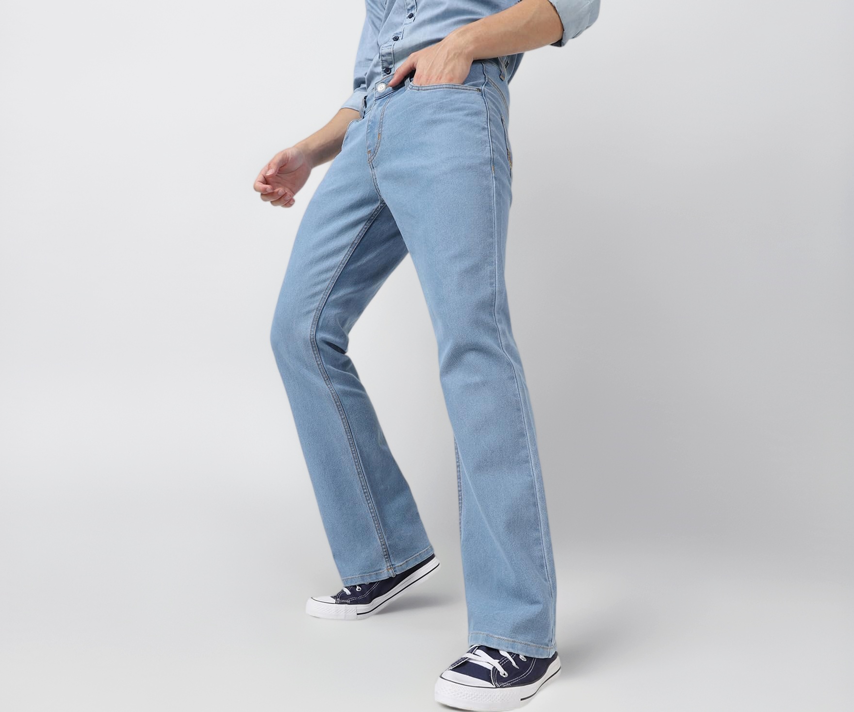 Urbano Men's Stretch Fit Mid Rise Washed Bootcut Jeans - Image 1