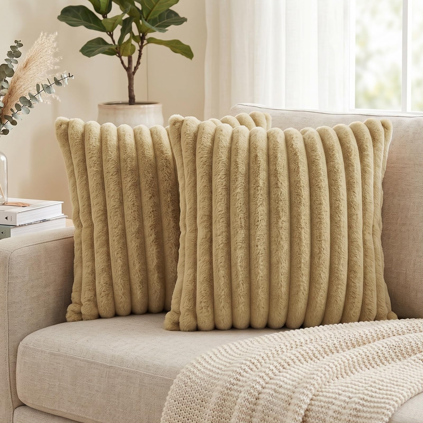 Xqzbmt 2 Pack 45x45 cm Faux Fur Fluffy Cushion Covers, Camel Plush Striped Decorative Pillowcases for Sofa Bed Living Room Home Decor