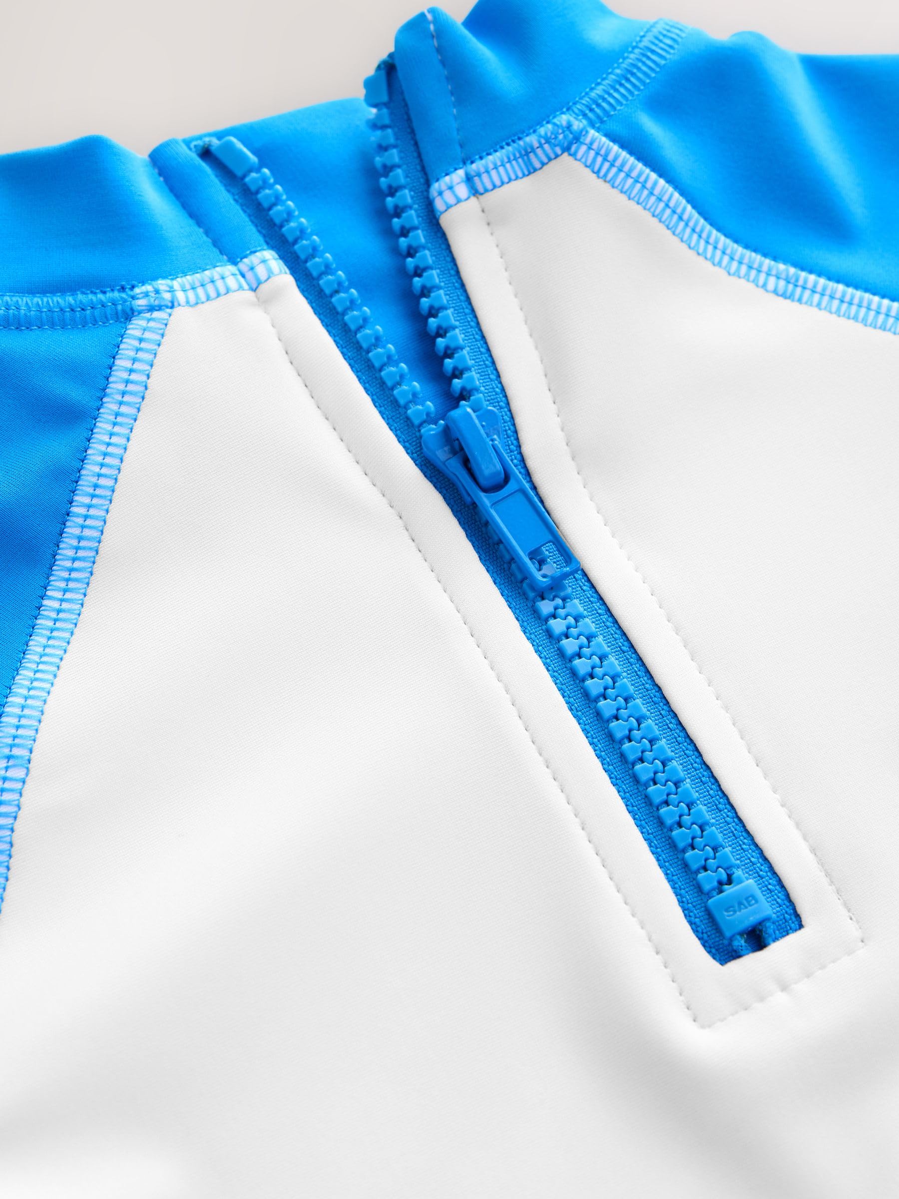 NEXT Garçon Ensemble Short de Bain et Haut en Lycra Anti-UV