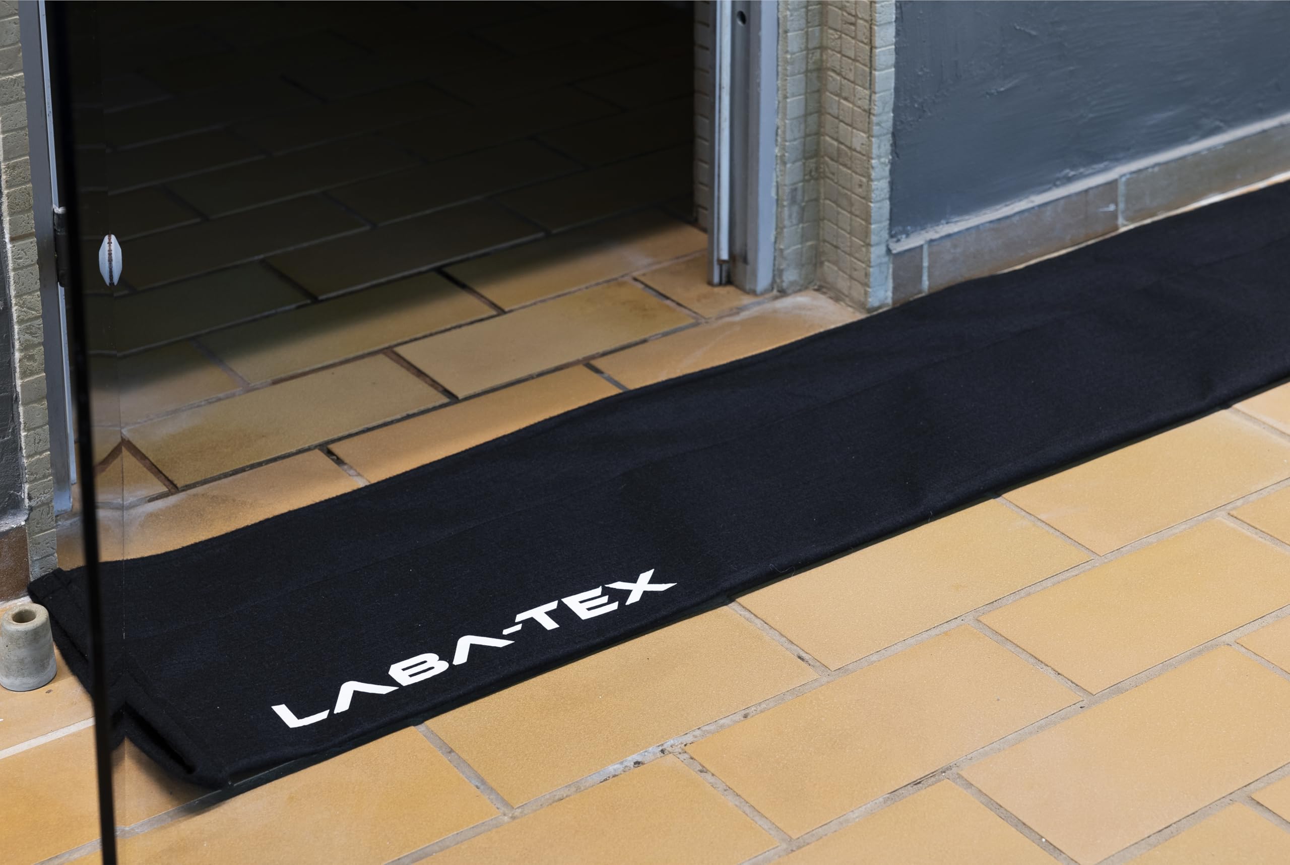 Barrera de protección contra inundaciones 300 x 25 cm, sacos de arena activados sin arena para puerta, sótano y garaje, tope de agua con absorción de 30 L