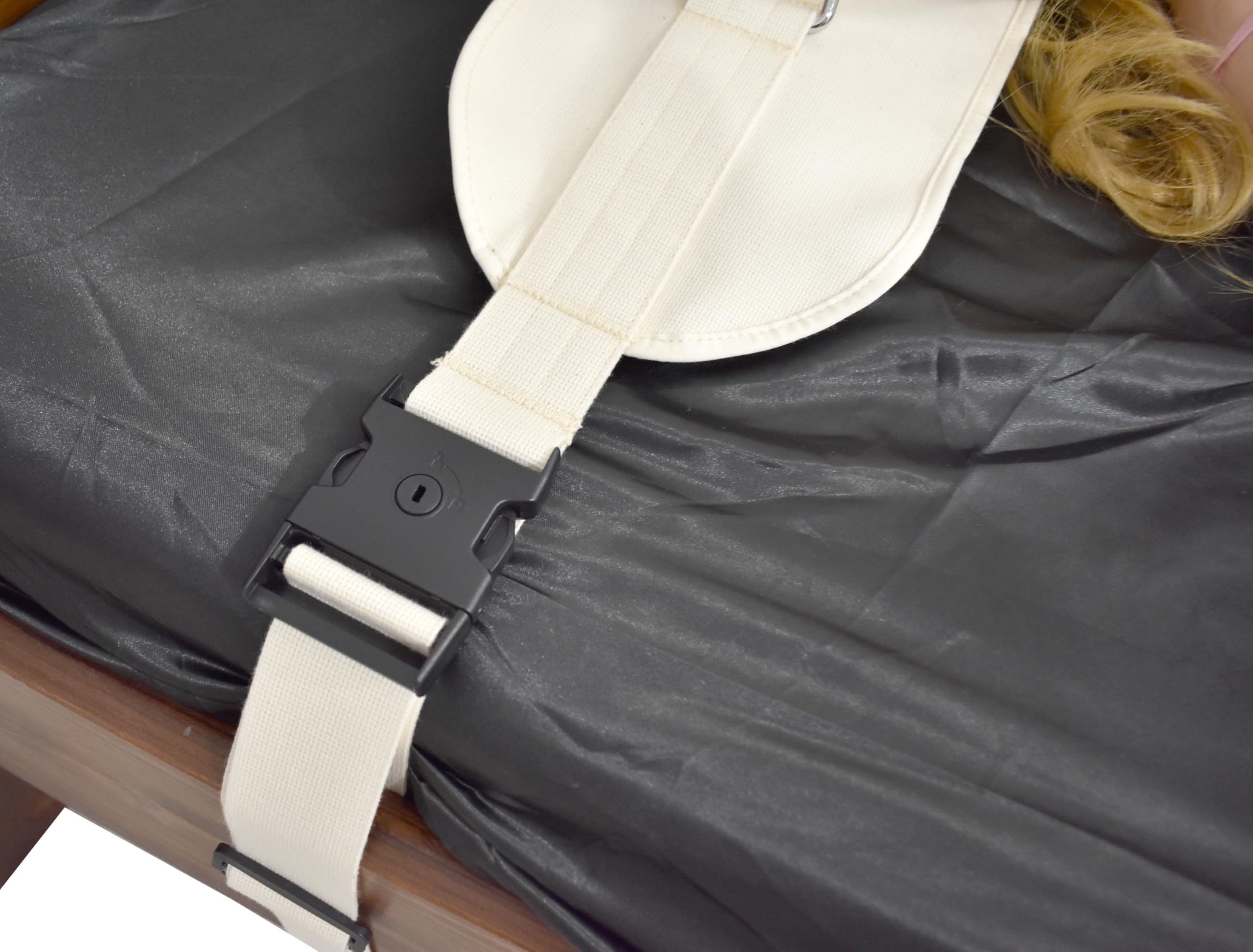 Set di contenzione testa clinica – fascette BDSM bloccabili per fronte & mento con lucchetto & chiave, morbidamente imbottite e regolabili per gioco di ruolo bondage